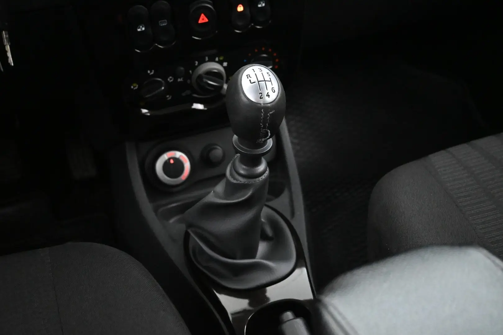 Car Image - FH0xSYGWIhjmWGdmv5fL2
