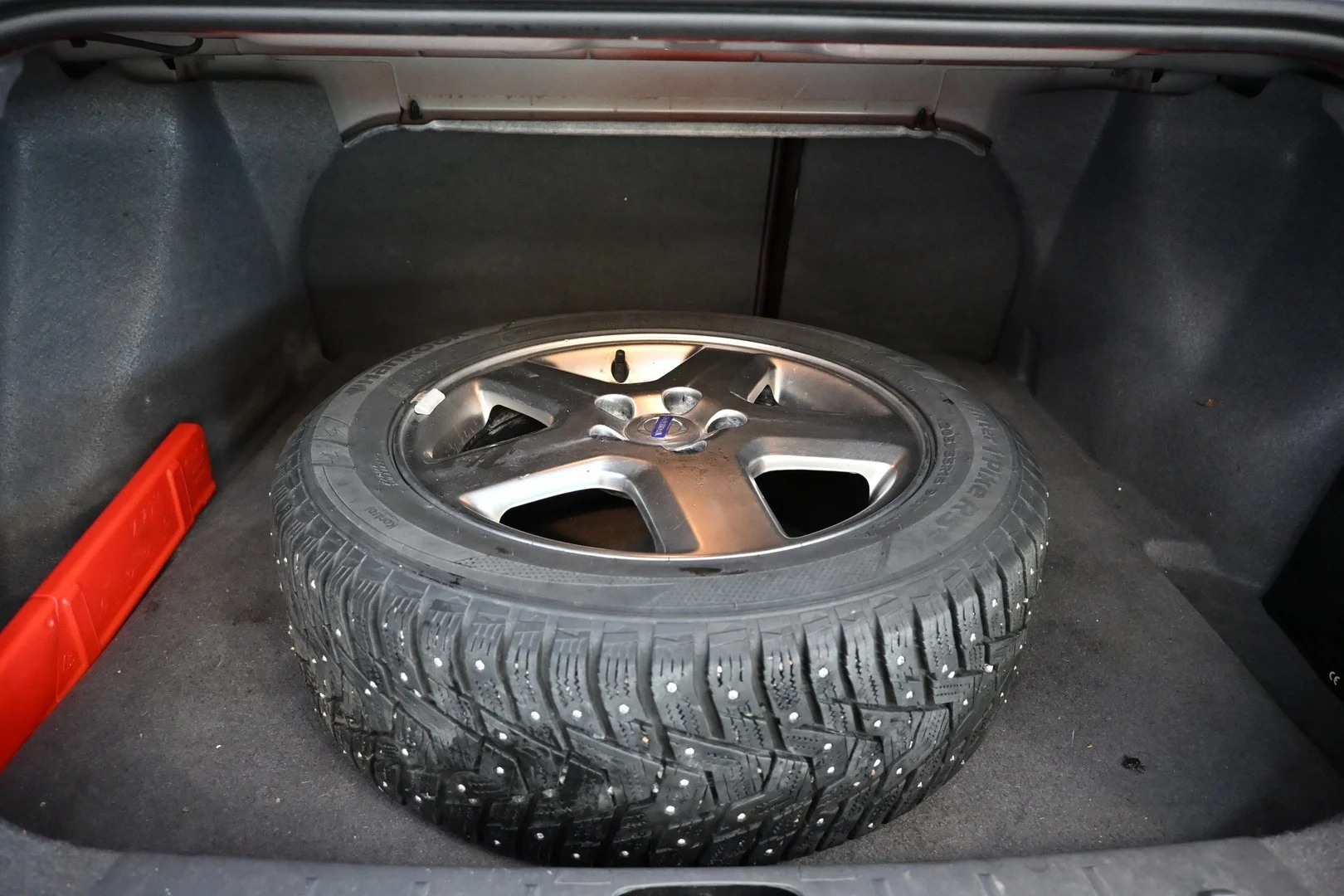 Car Image - 4YKumhPveoTaWZaargoUgg
