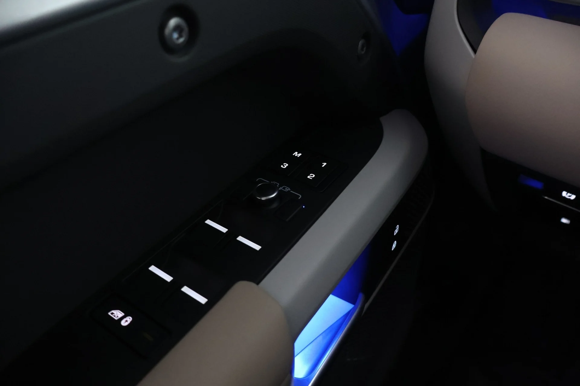 Car Image - 7xNo8mnsDNeMKEUSVNRNk9