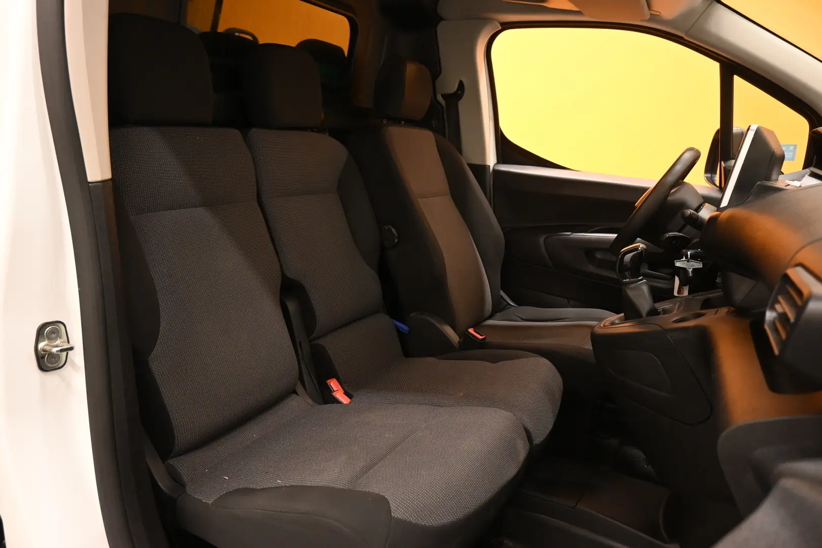 Car Image - 1gWAgmjAxhmsJSMOpKmLRt