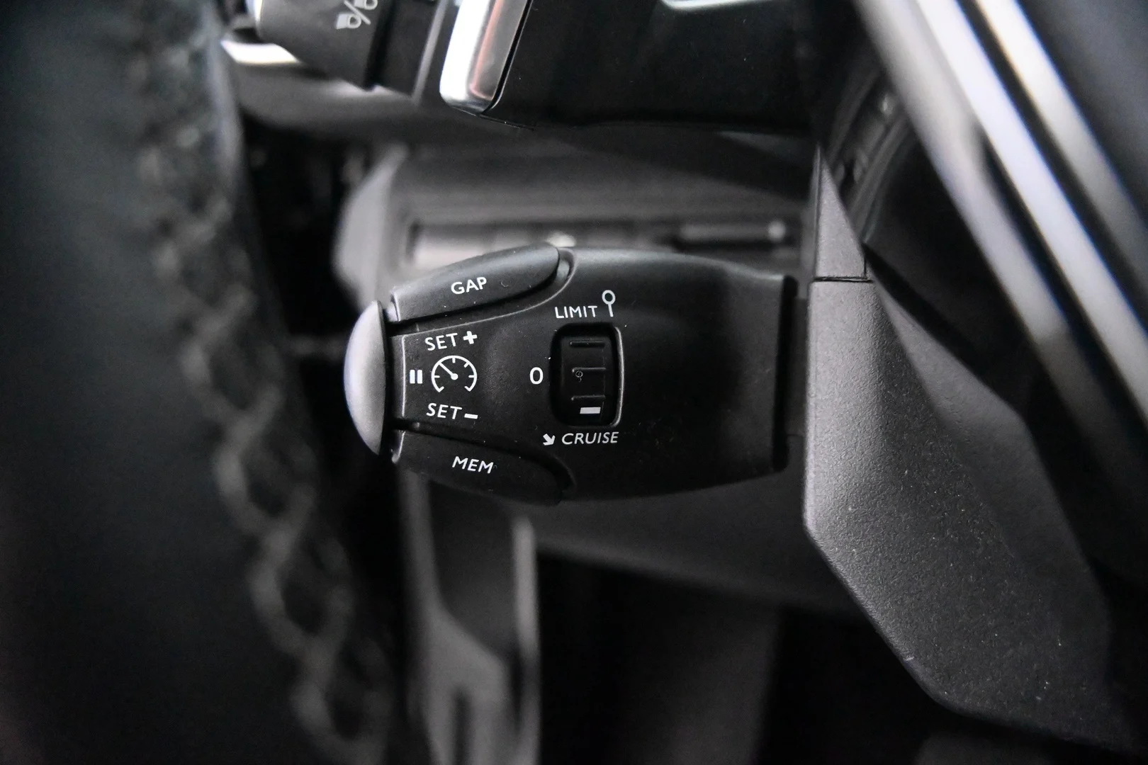 Car Image - 7oAM0jf9lQlM3rWXaFCNpN