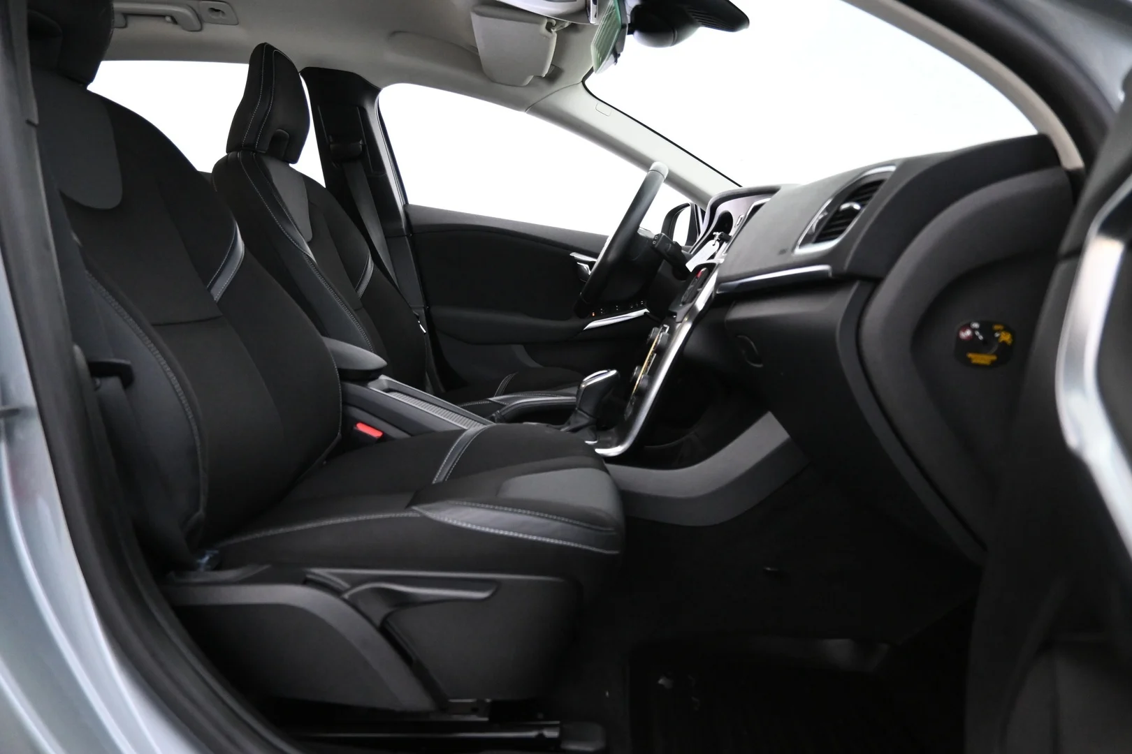 Car Image - 77AQ9AB32nHPd6DKXMfN9H