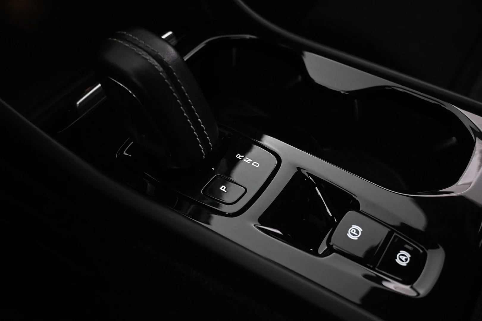 Car Image - 1LO32Q4XUIiU3pkQYiJ5eV