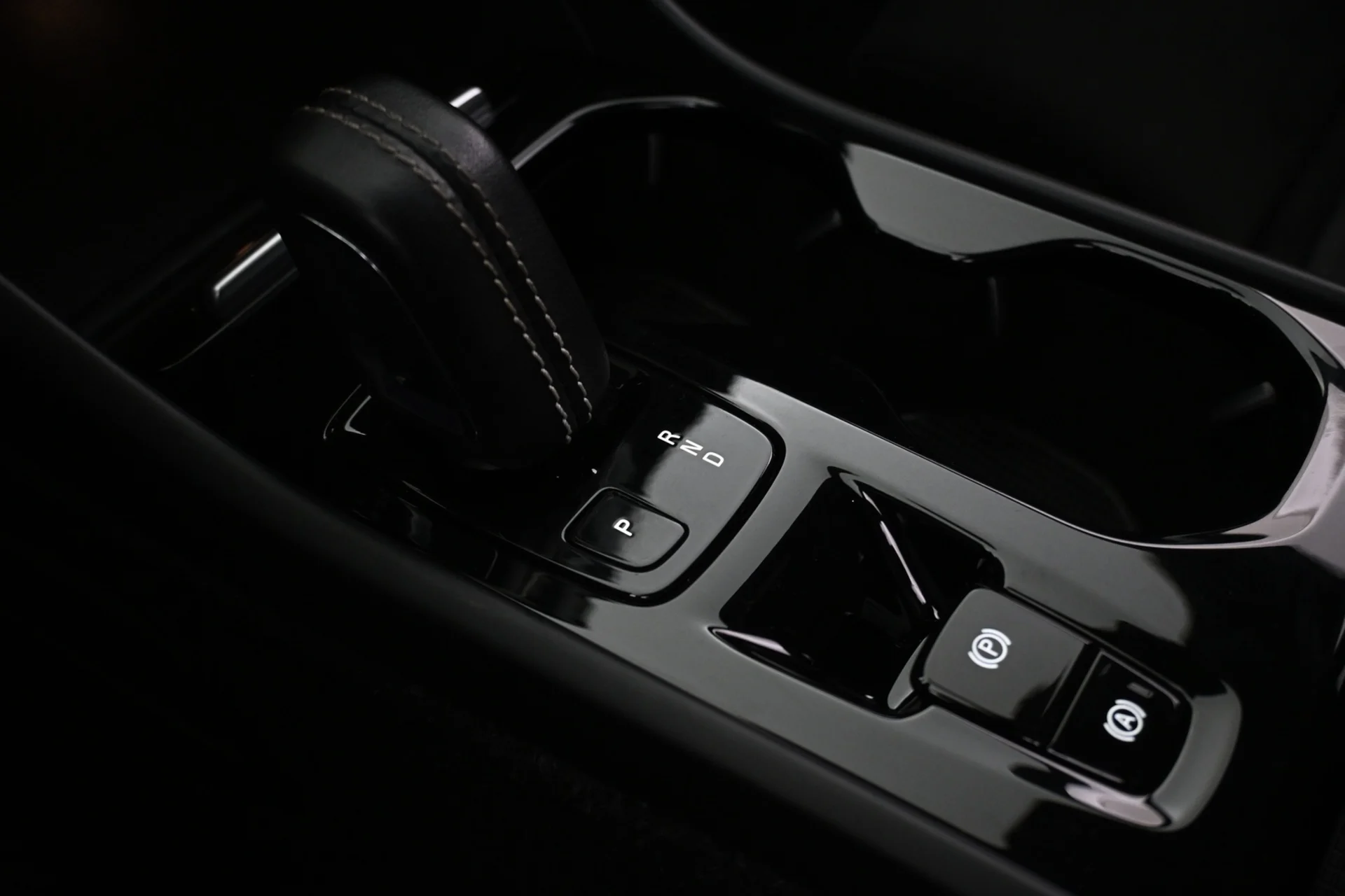 Car Image - 1LO32Q4XUIiU3pkQYiJ5eV