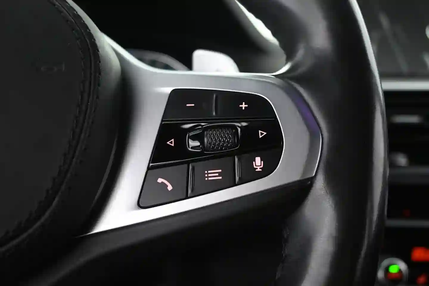 Car Image - 1k2DwcSd5gFdAWh2Chn6qR