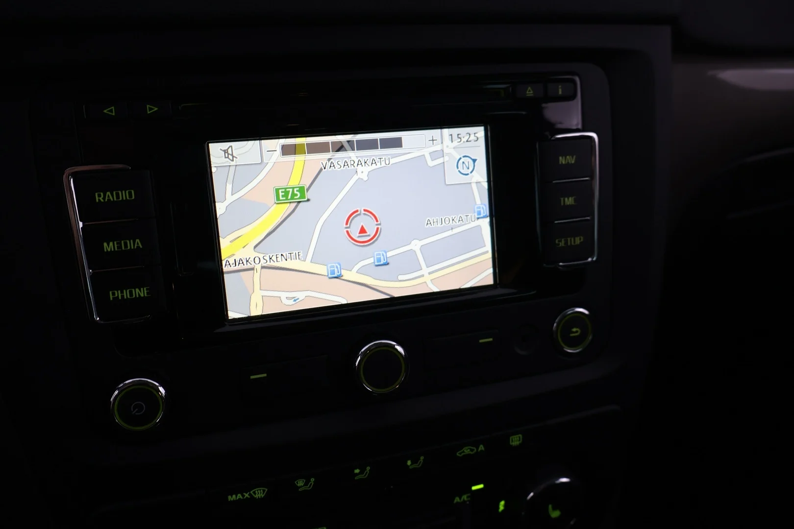 Car Image - 4vYfjYWqjvfS7BXZvbHMR
