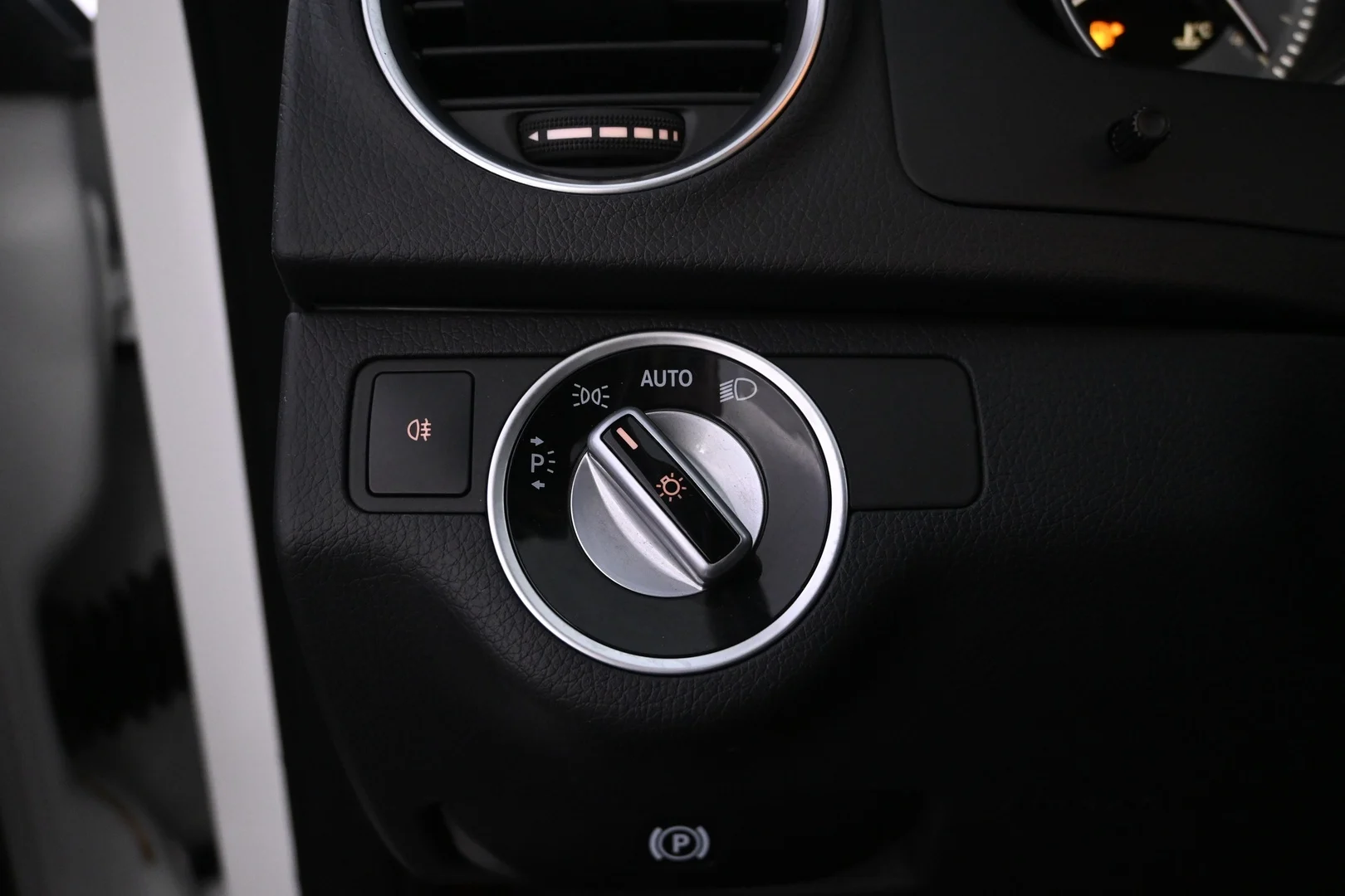 Car Image - 1Rf6BmXneo0aQlaep8SlJ0