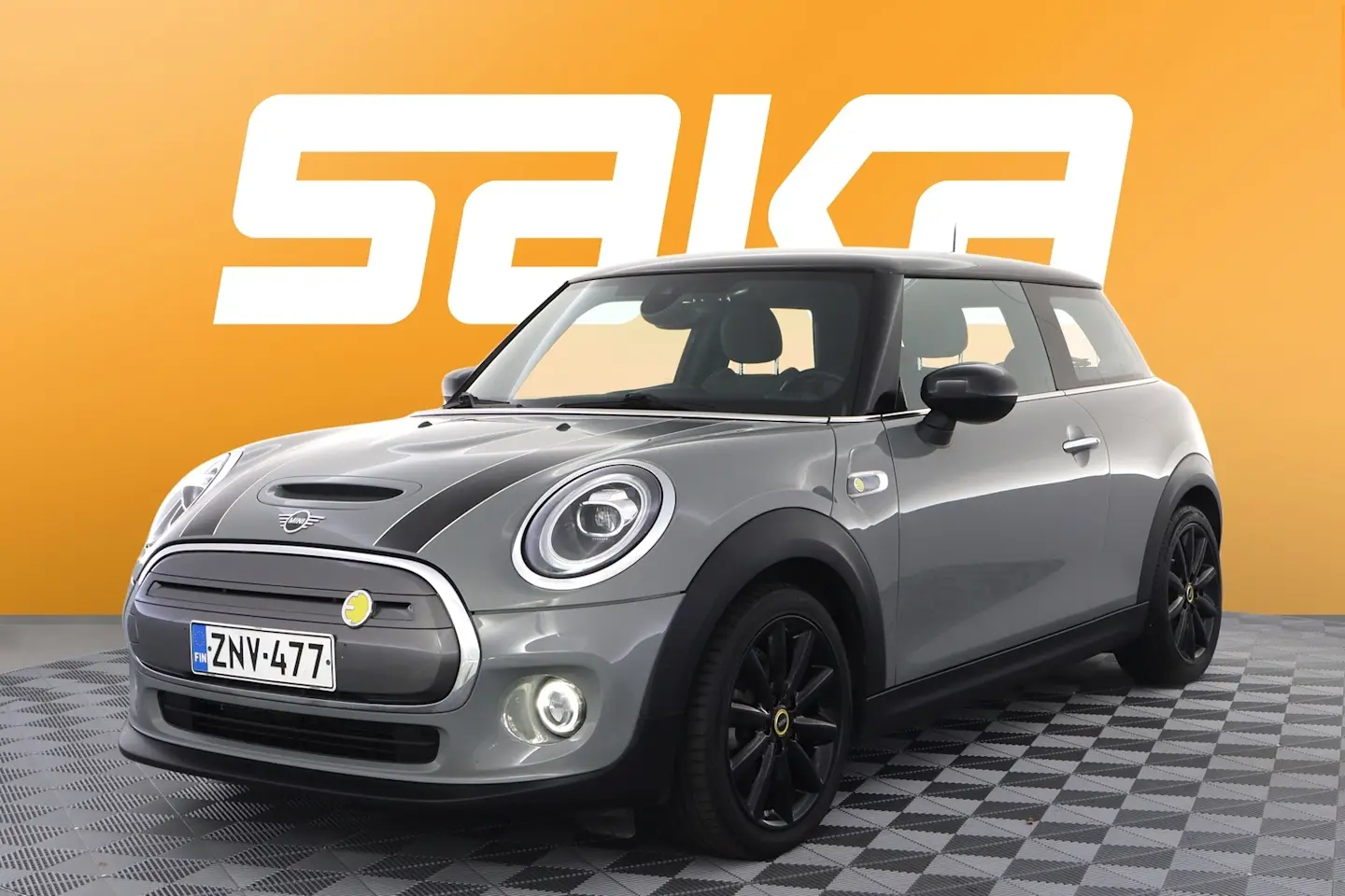 Car Image - 5cL9SRF7k3P4BnzPH05bd2