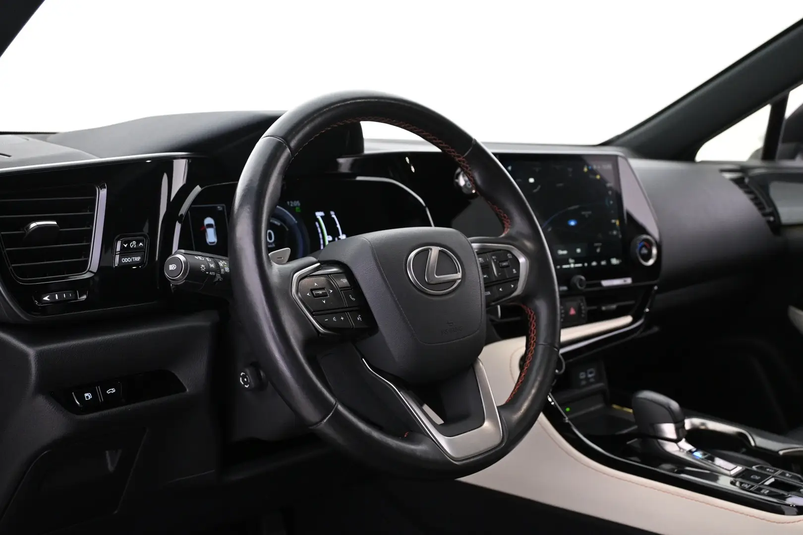 Car Image - 3dTeYeFuJuU6Z2q7yT8CzK