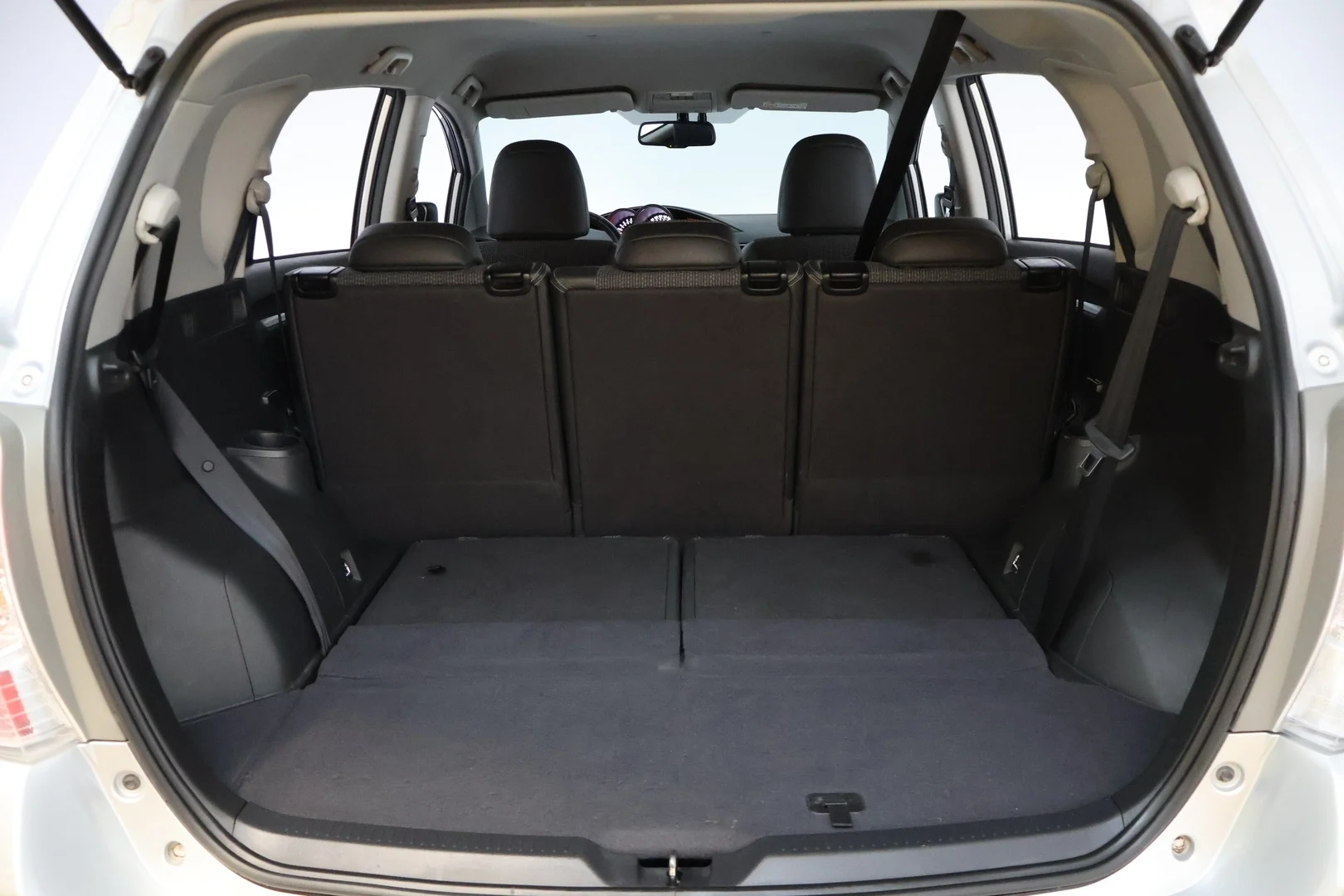 Car Image - 1jQghvWvq6ei3ipZokEII8