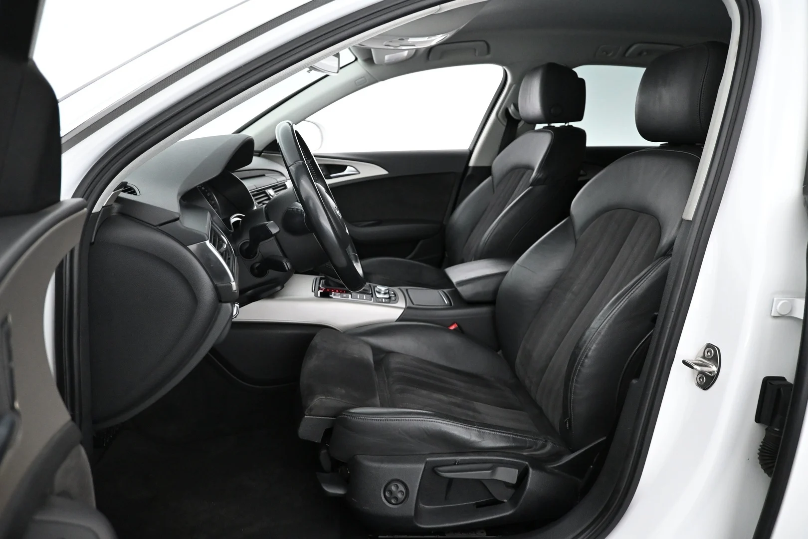 Car Image - 2WG5vsxSXuVrOpNQ2euCAB
