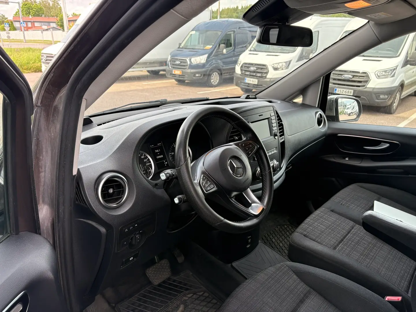 Car Image - 237KLGyLfifPmkbZaeP8lX
