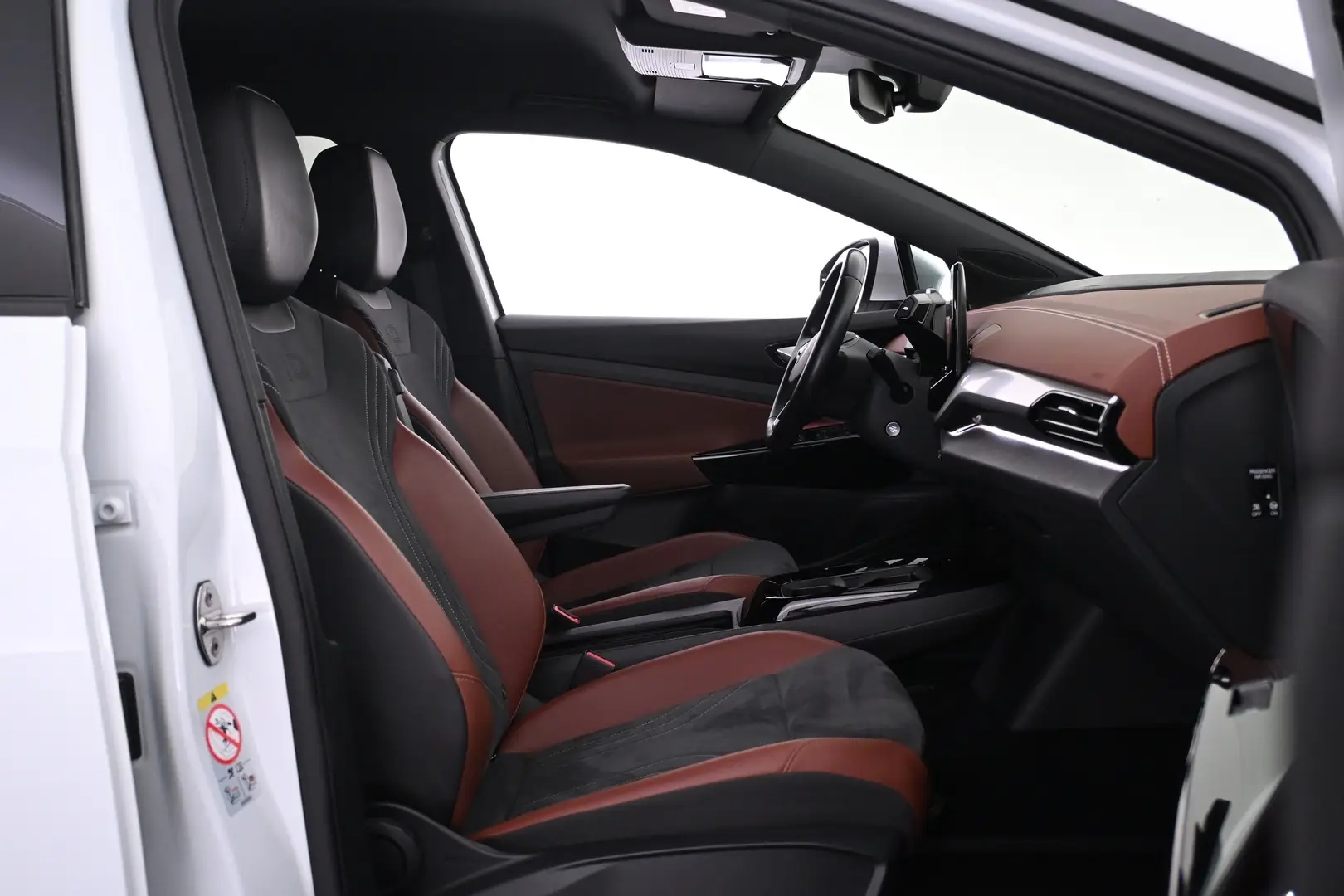 Car Image - 5lceOZENu2wn0EEBevg469