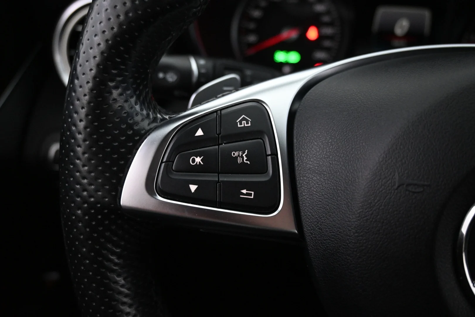 Car Image - 1WiEnJqGQjO1PMud2ZBTMG