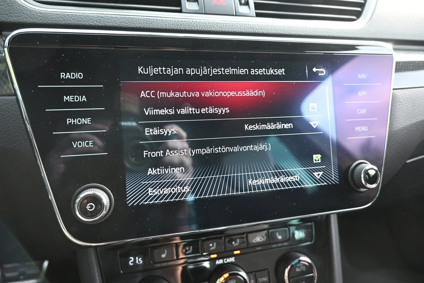 Car Image - 7h3yhLJrQbtcyubHcItx7m