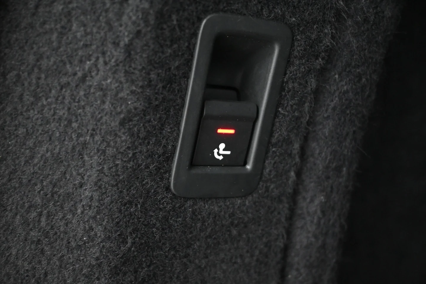 Car Image - 5pocurbbGsm6bKBR0kmsOE