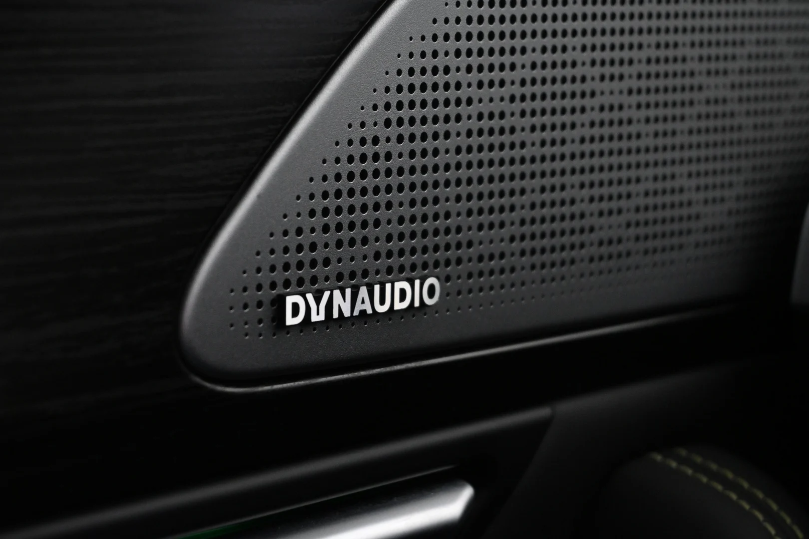 Car Image - 5vZ6HeG9EYdVQq7o1gSuon