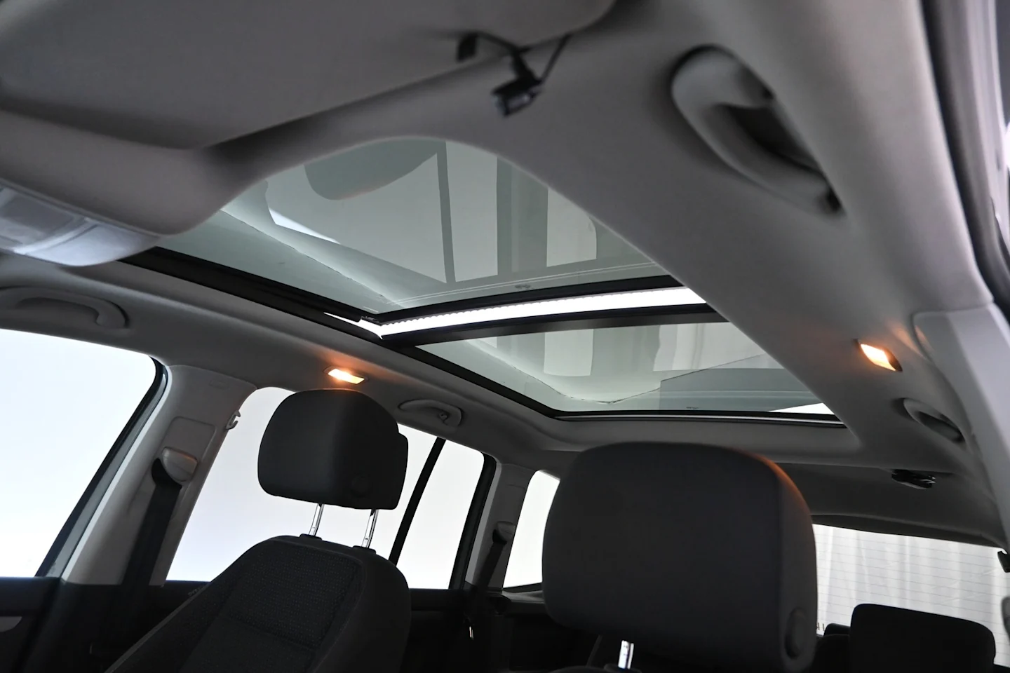 Car Image - 4ETsHPiijhSLaLRvVa1rVo
