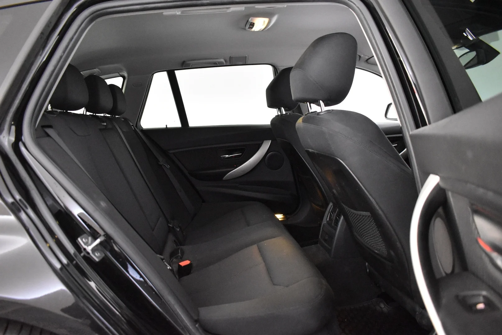 Car Image - 5Zqh14LZB2jTO84X7lRbx7