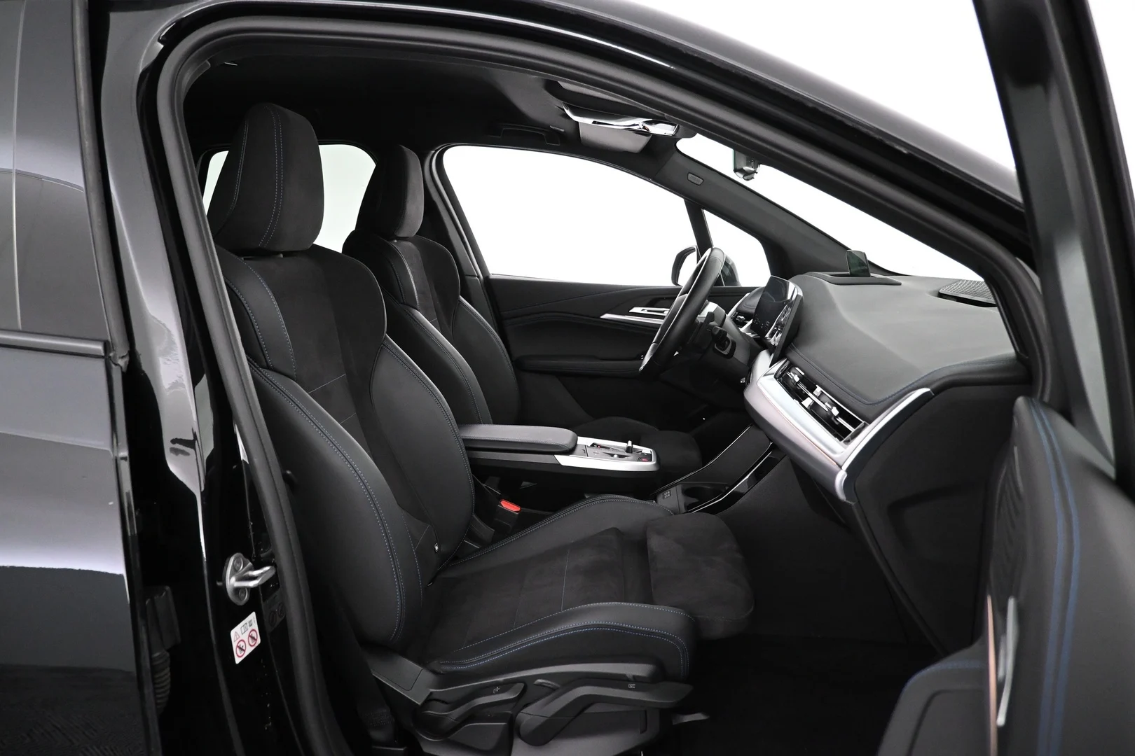 Car Image - 2g5GvB4NsLbjt3Py86zKrY
