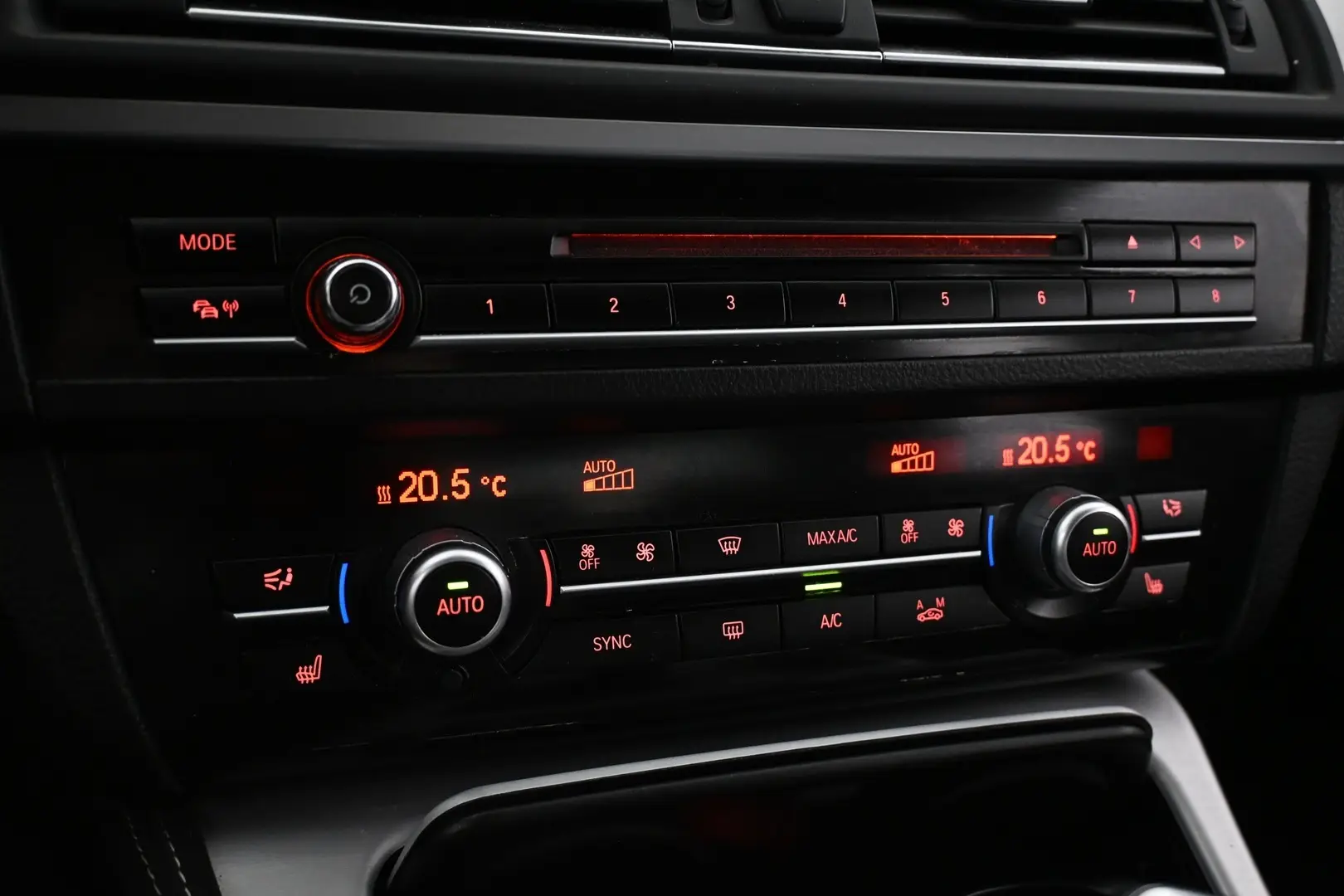 Car Image - 45cckX4zjpPbY6ChY2hg3i
