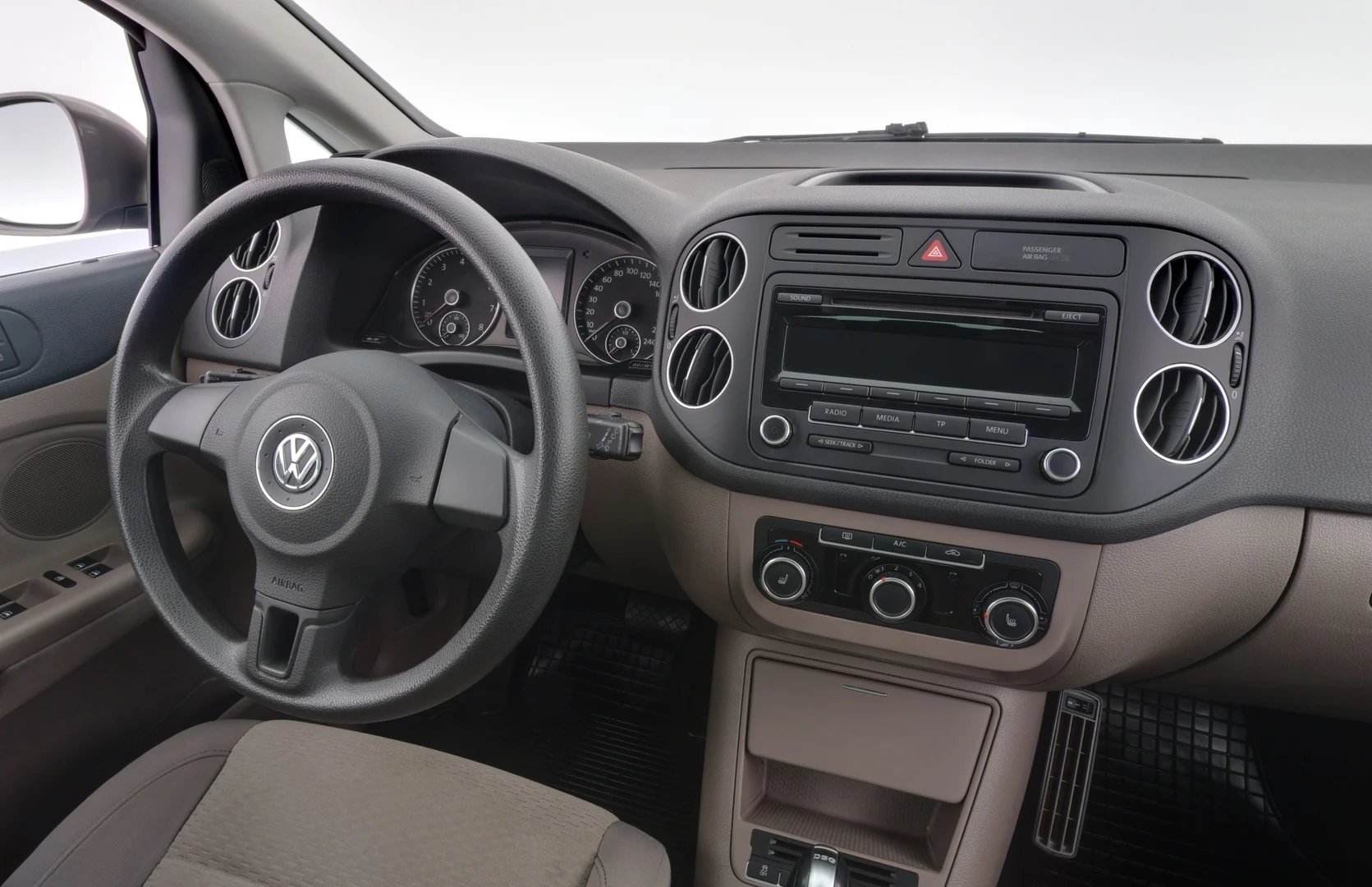 Car Image - o1dZfdzGS6sTzmNYrt5HZ