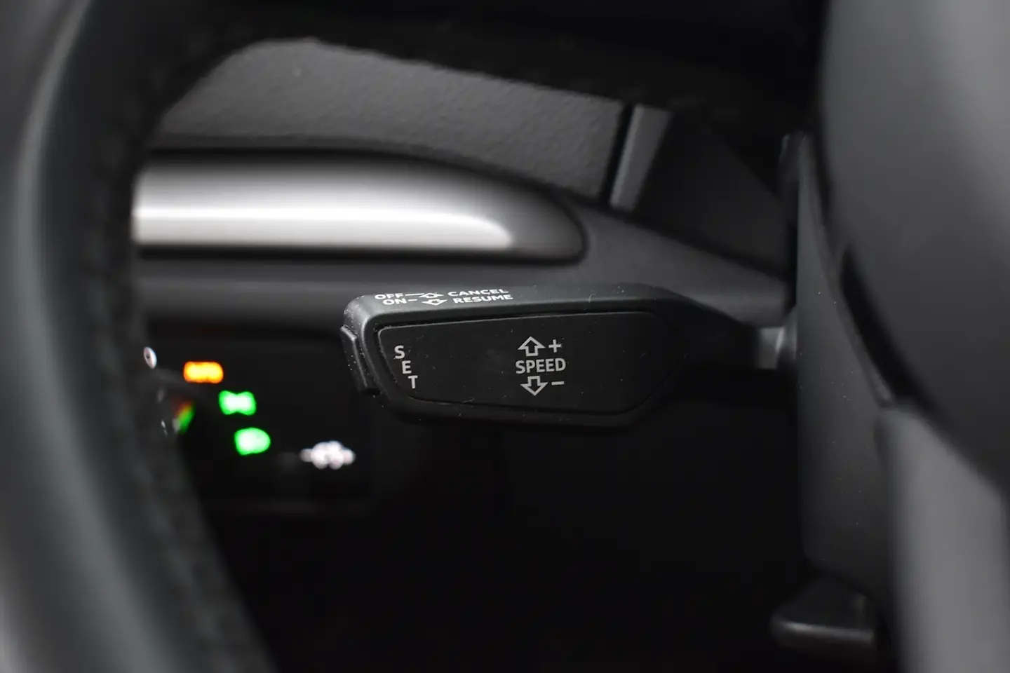 Car Image - 3UxOW2RicncyZbS9XYZtTL