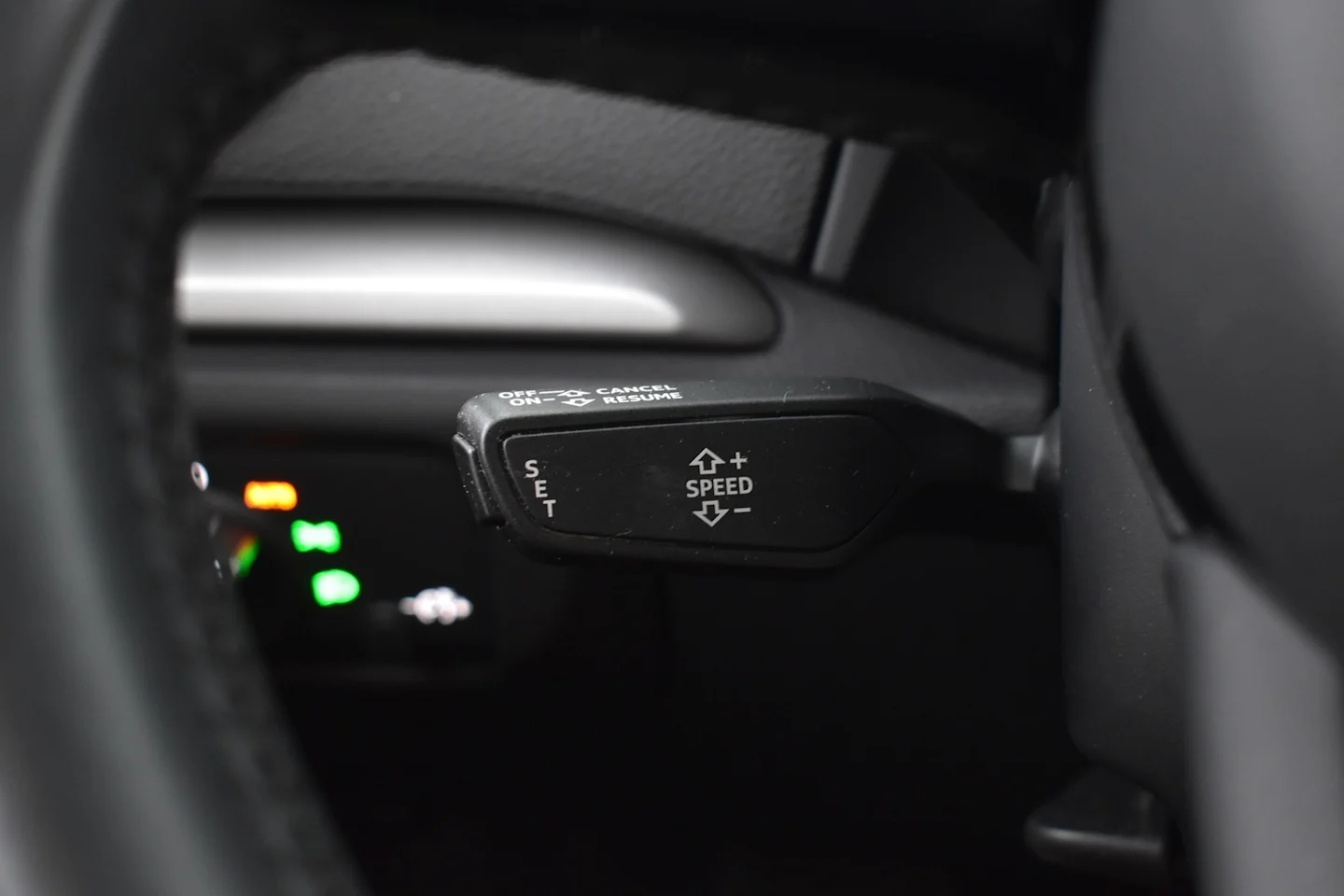 Car Image - 3UxOW2RicncyZbS9XYZtTL