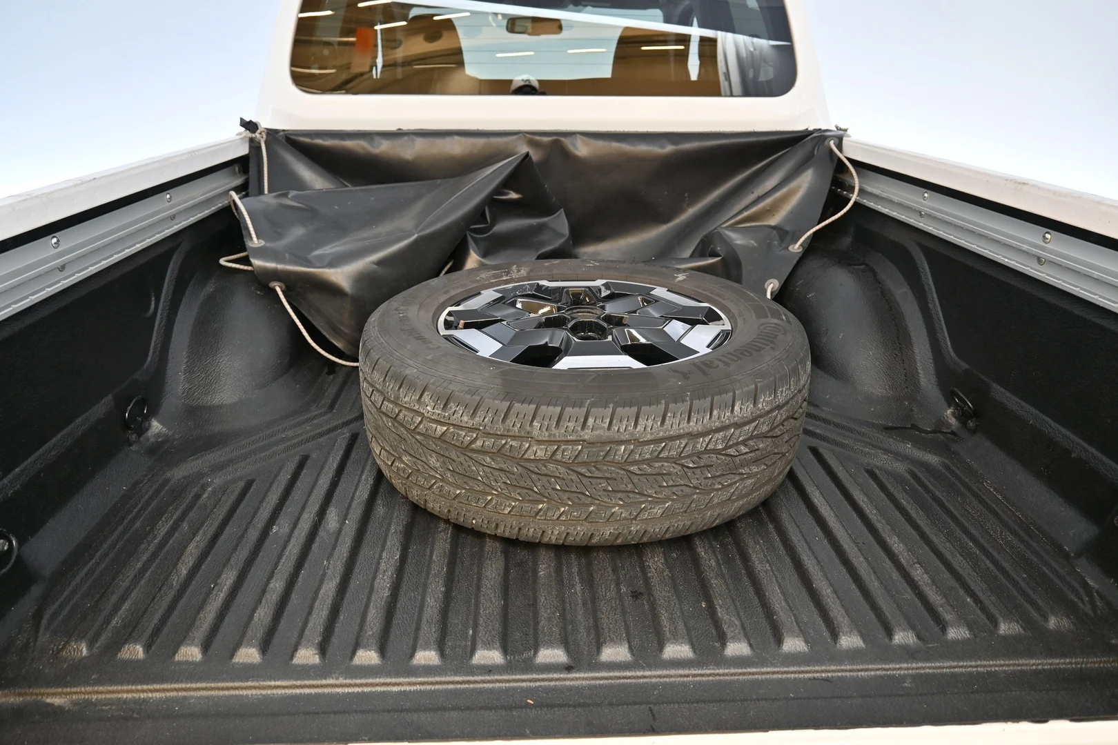 Car Image - 2gN9BzSaB6oRxJwx8yzCbC