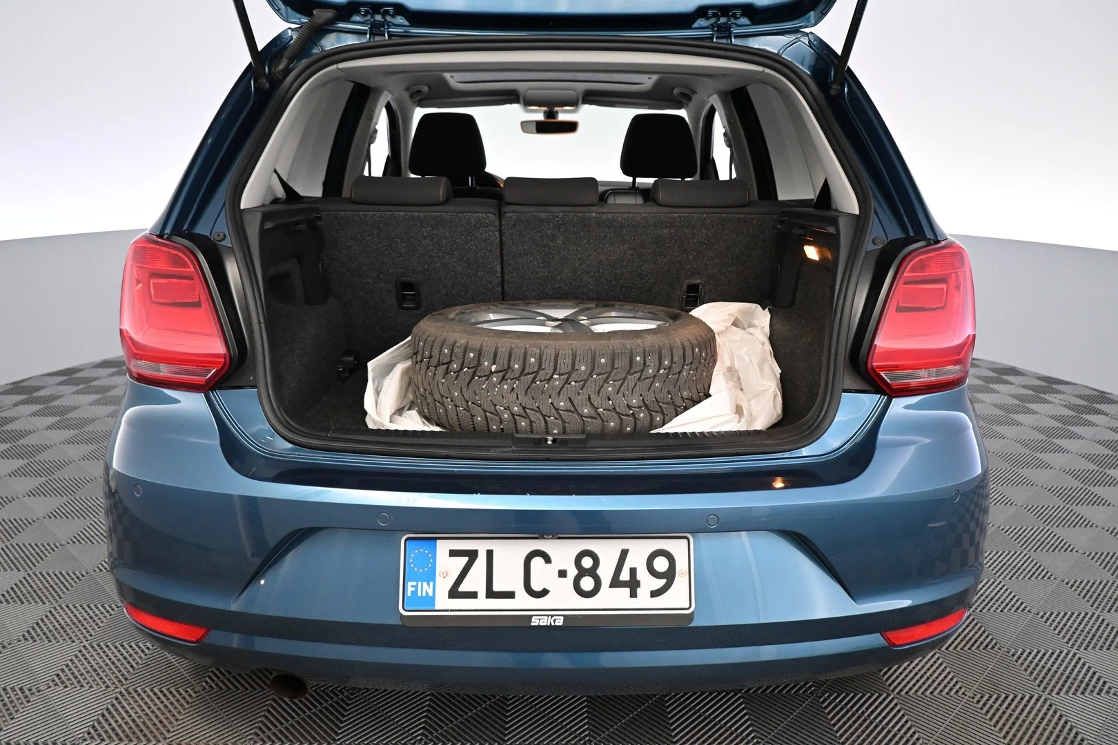 Car Image - 5hRkiupcbR0r24bLlS9lIb