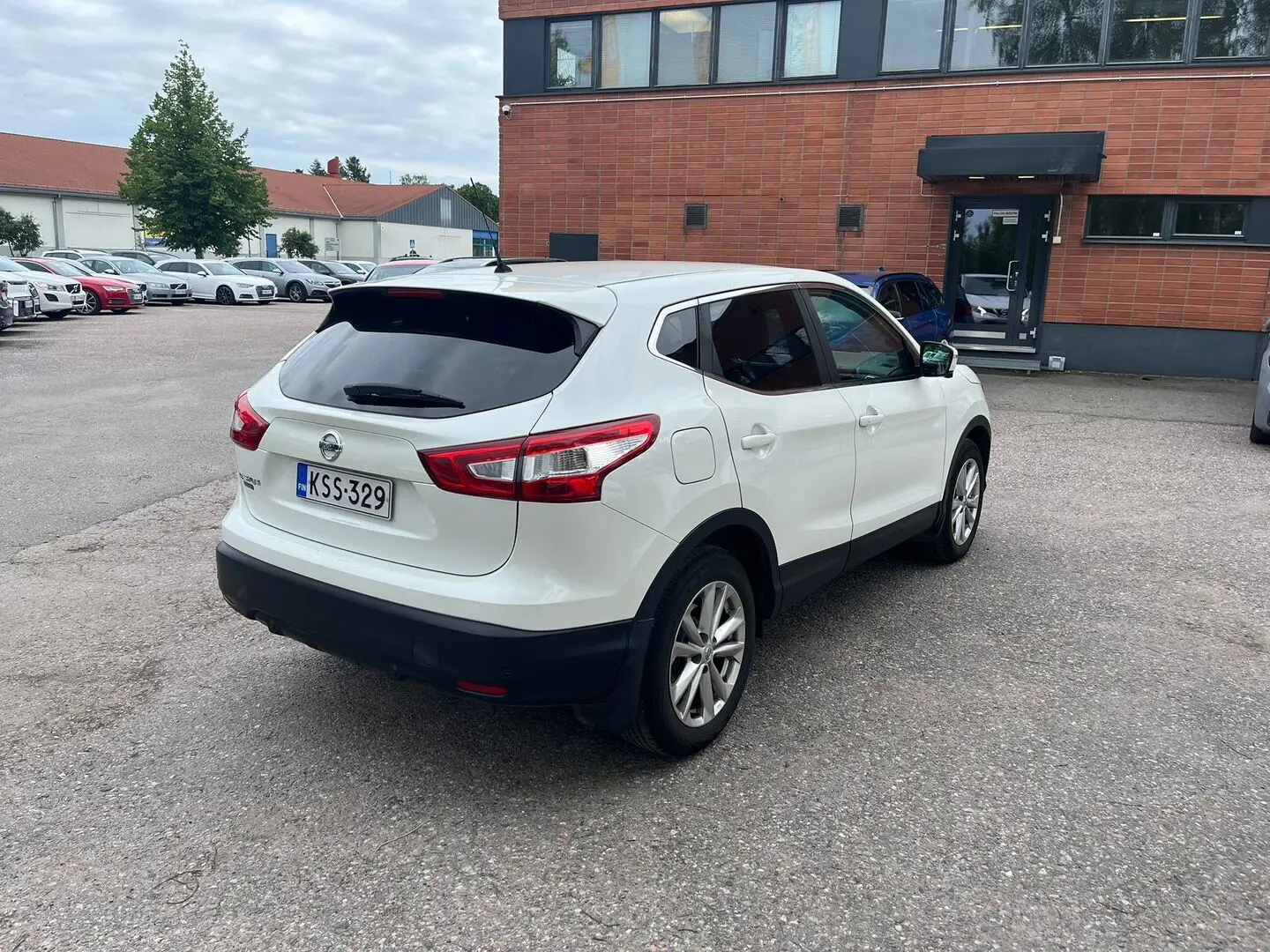 Car Image - 7LHjxY44t3lXNIgHcXmk5S