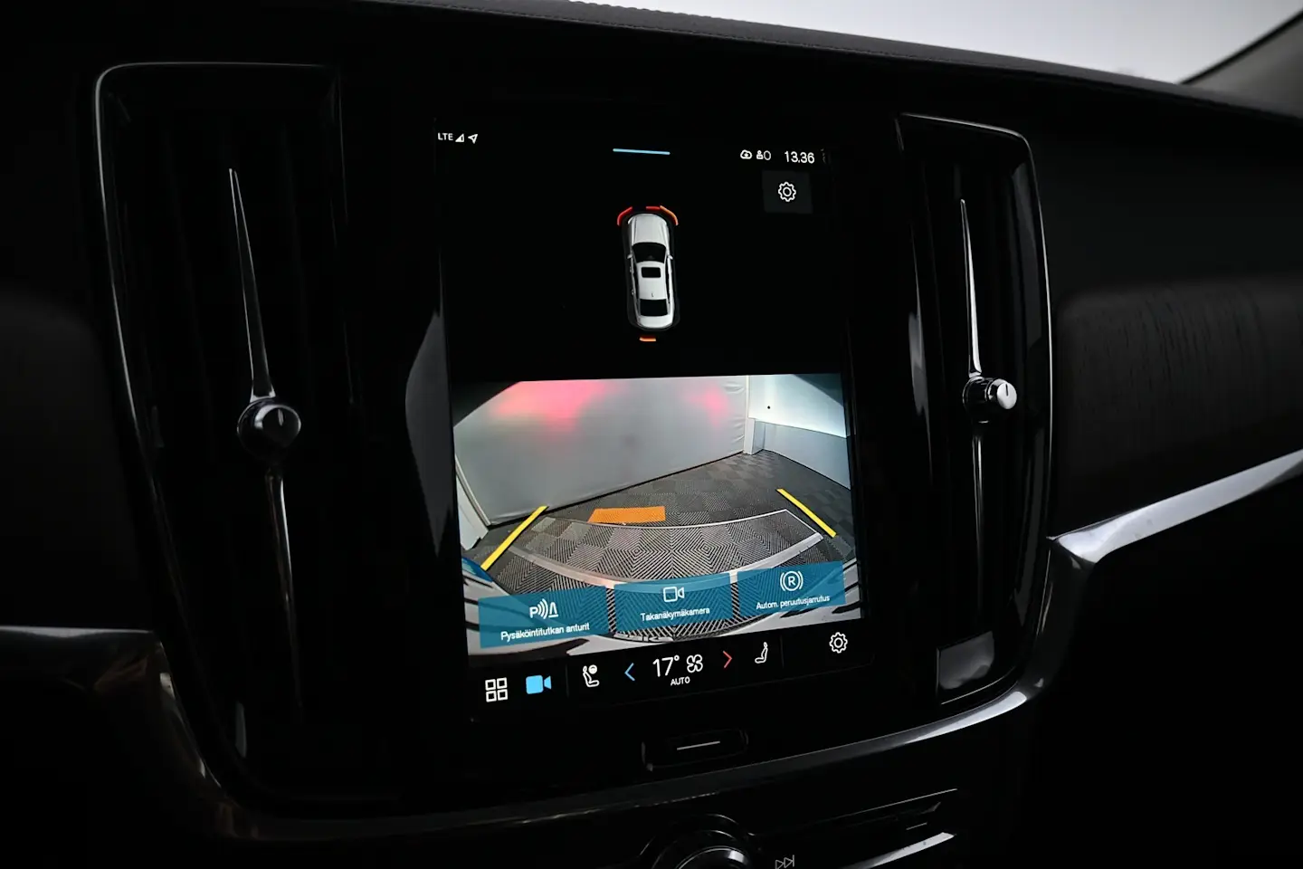 Car Image - 4xaQBJMt9sqErWu7xChVJl