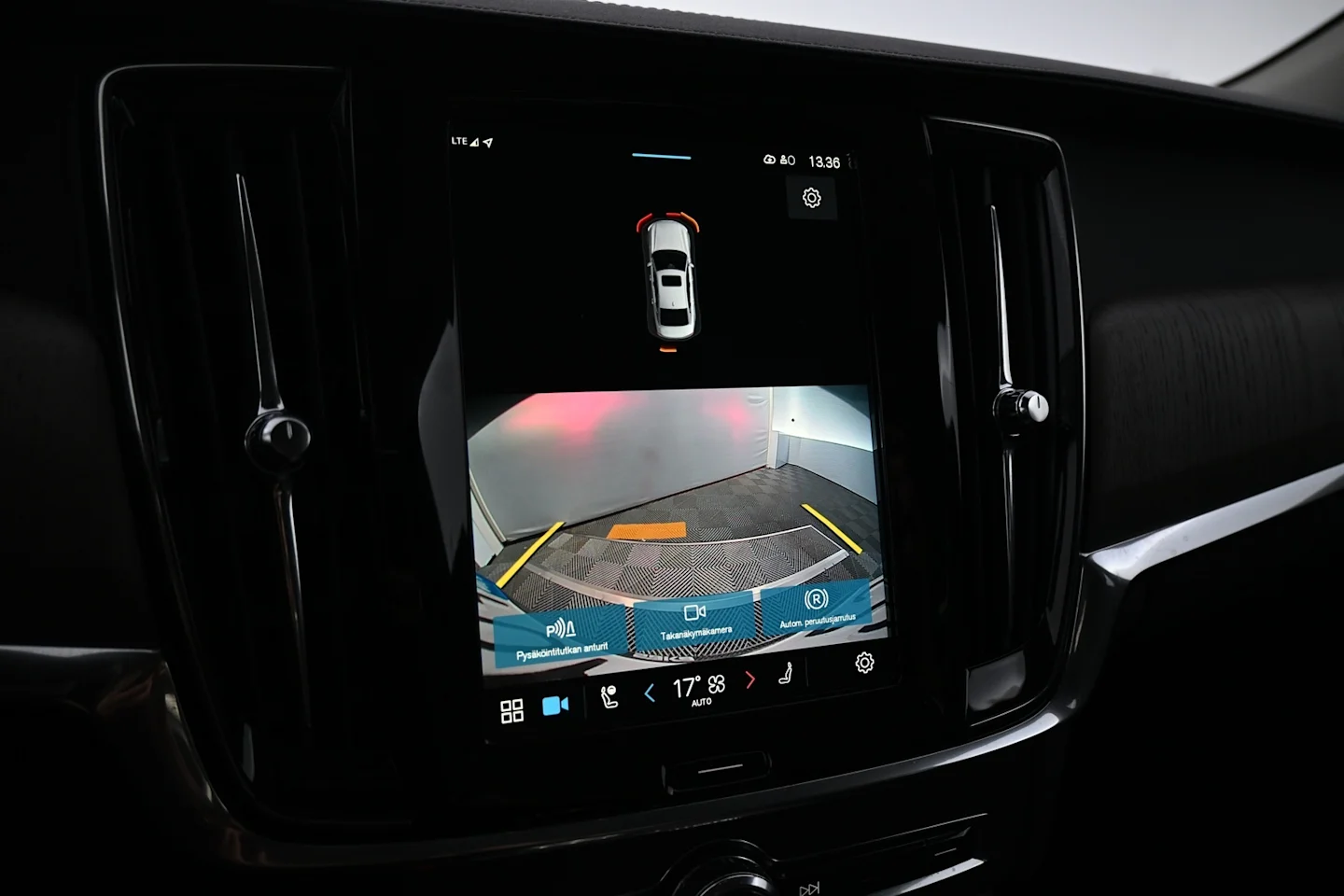 Car Image - 4xaQBJMt9sqErWu7xChVJl