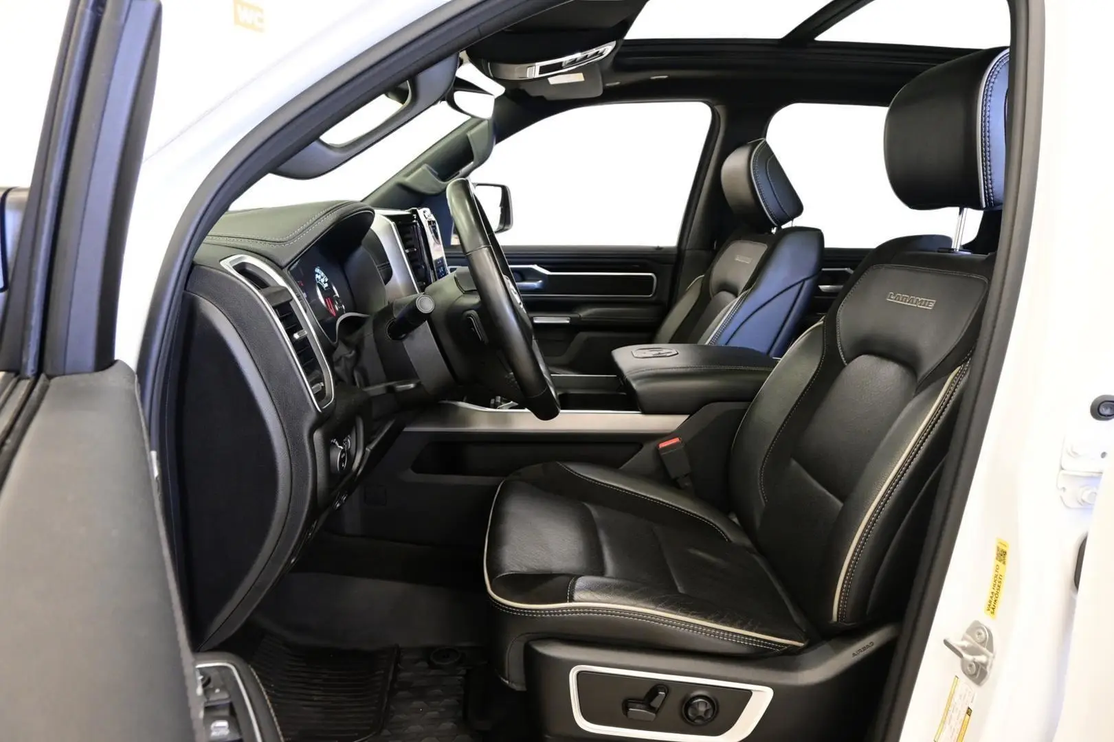 Car Image - 2oEDmYI3U4z6N8g3znNxXC