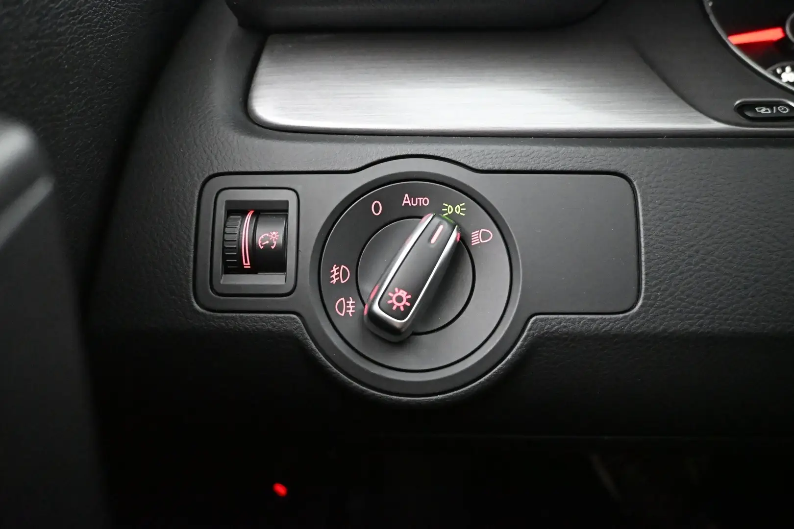 Car Image - 5Nhz8y2aW4YcjxEI20pDiy