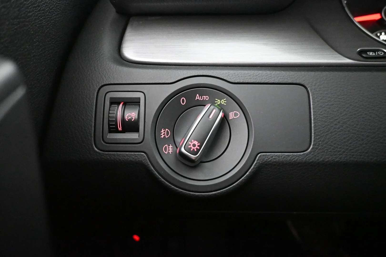 Car Image - 5Nhz8y2aW4YcjxEI20pDiy