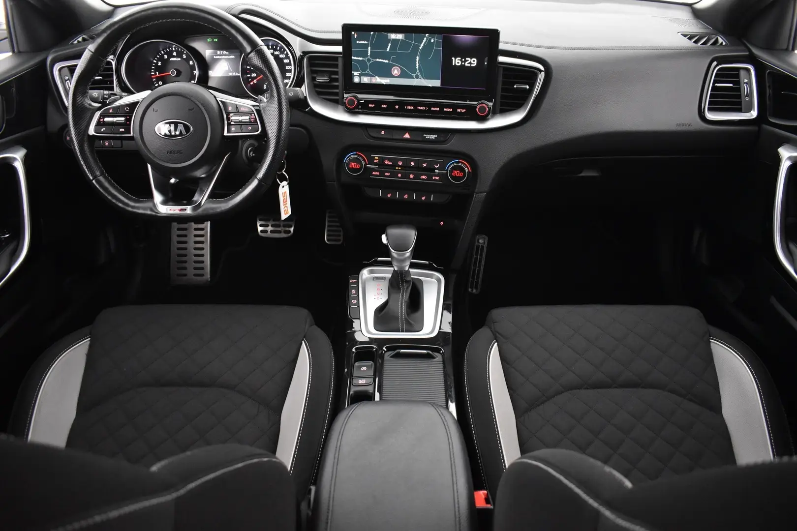 Car Image - 1NjVddsVdvfwiN3dbEWztP