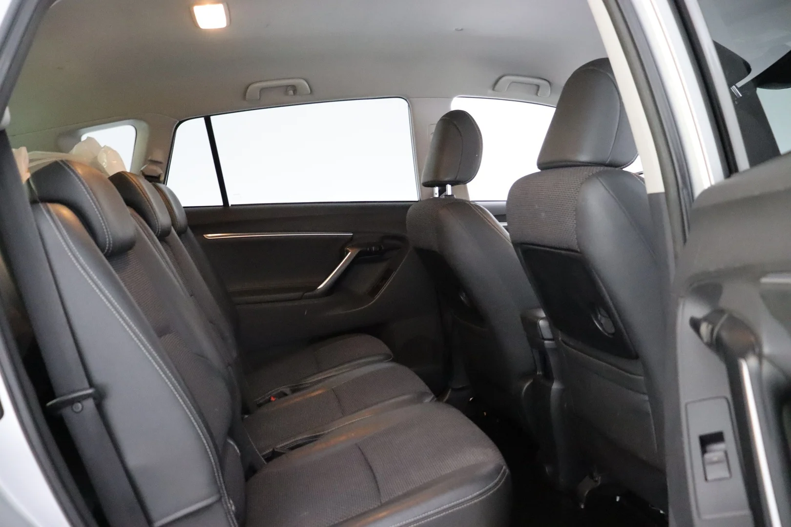 Car Image - 1sEVyXSvA3xvXd6vXLcPMM