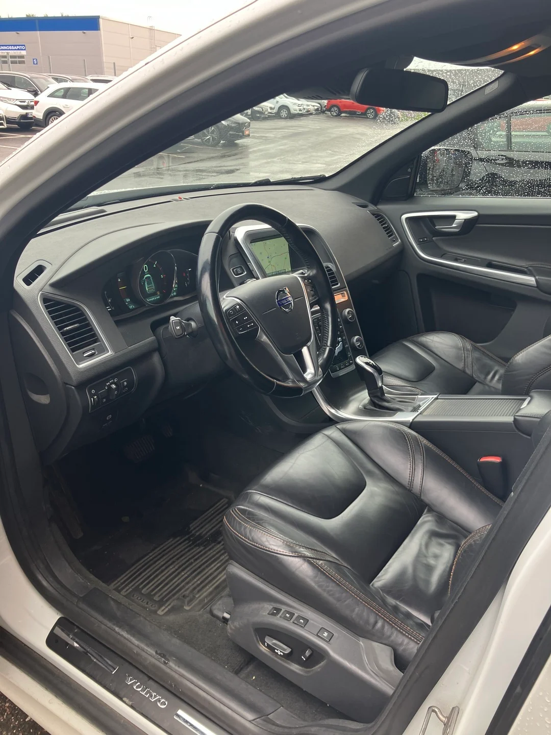 Car Image - 5llrrbFk8GU0Ha0jnGtOxD