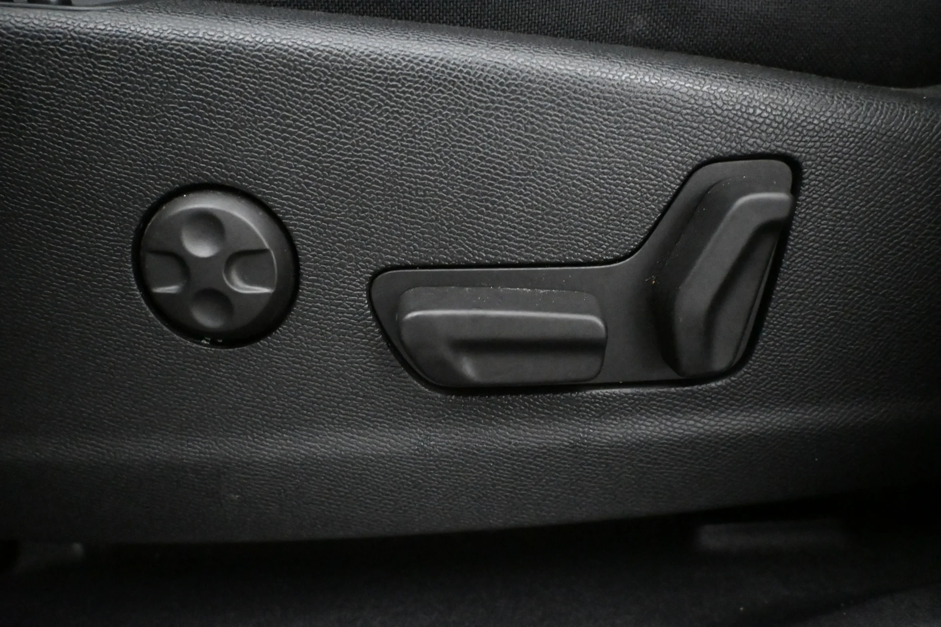 Car Image - 227sxtnksMkd1d8WIJqUXb