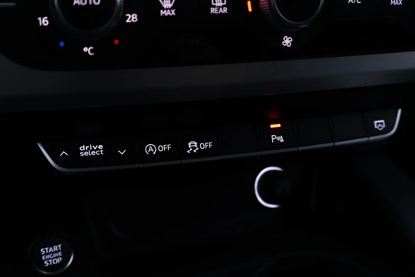 Car Image - 30ww6dfrPnKHOVl7iO23ed