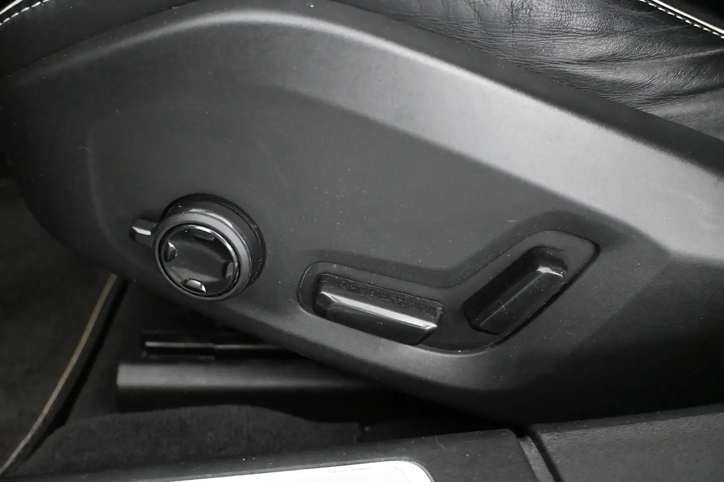Car Image - 5gw36nuC0DtXWeA58hIeK0