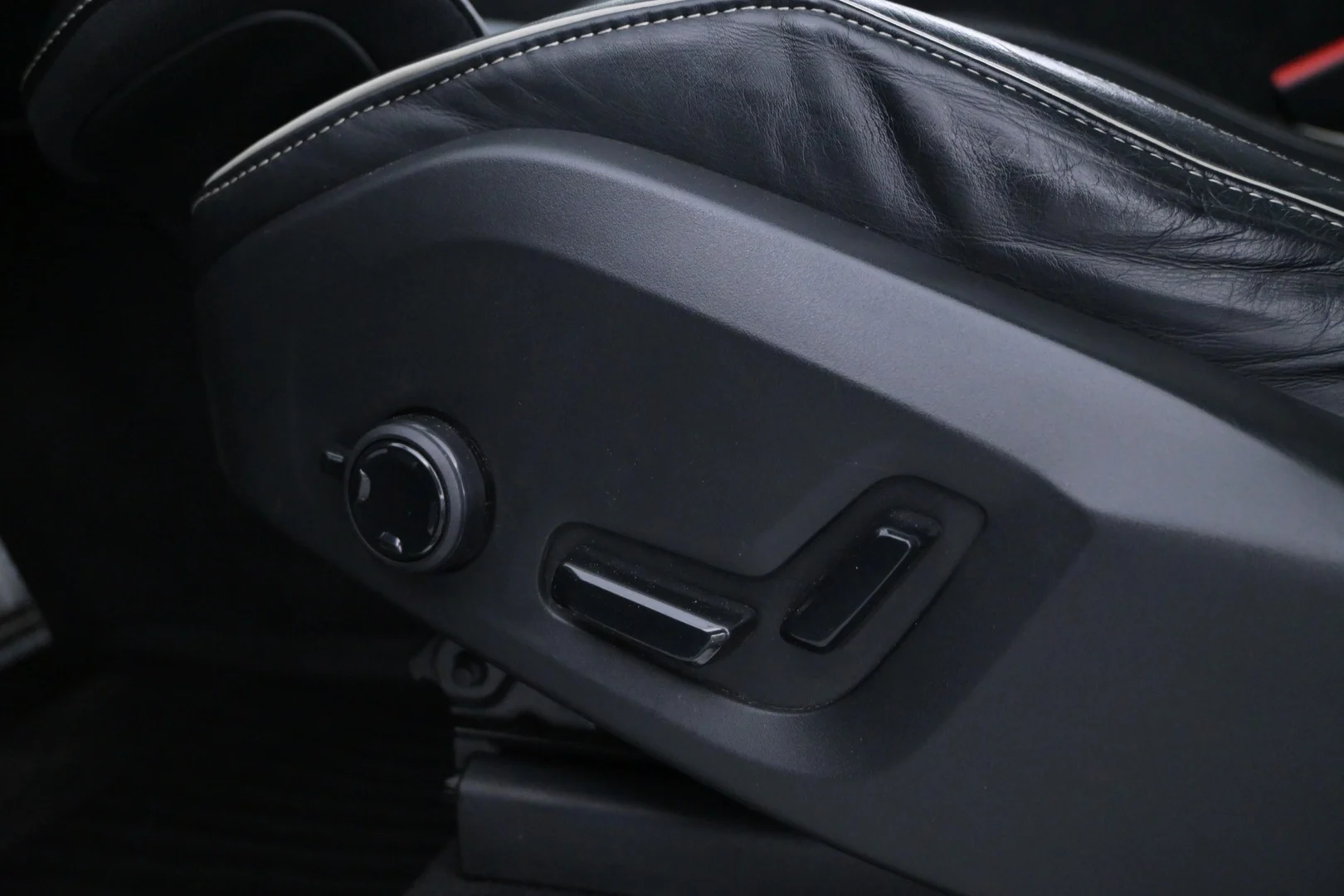 Car Image - 21TbOaS9qVHTYYPGSfTiAh