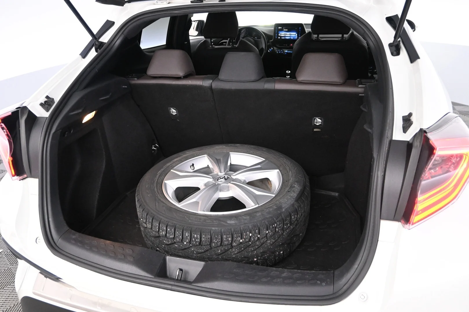 Car Image - 2tW8CuKybkduDbtW9V2pYN