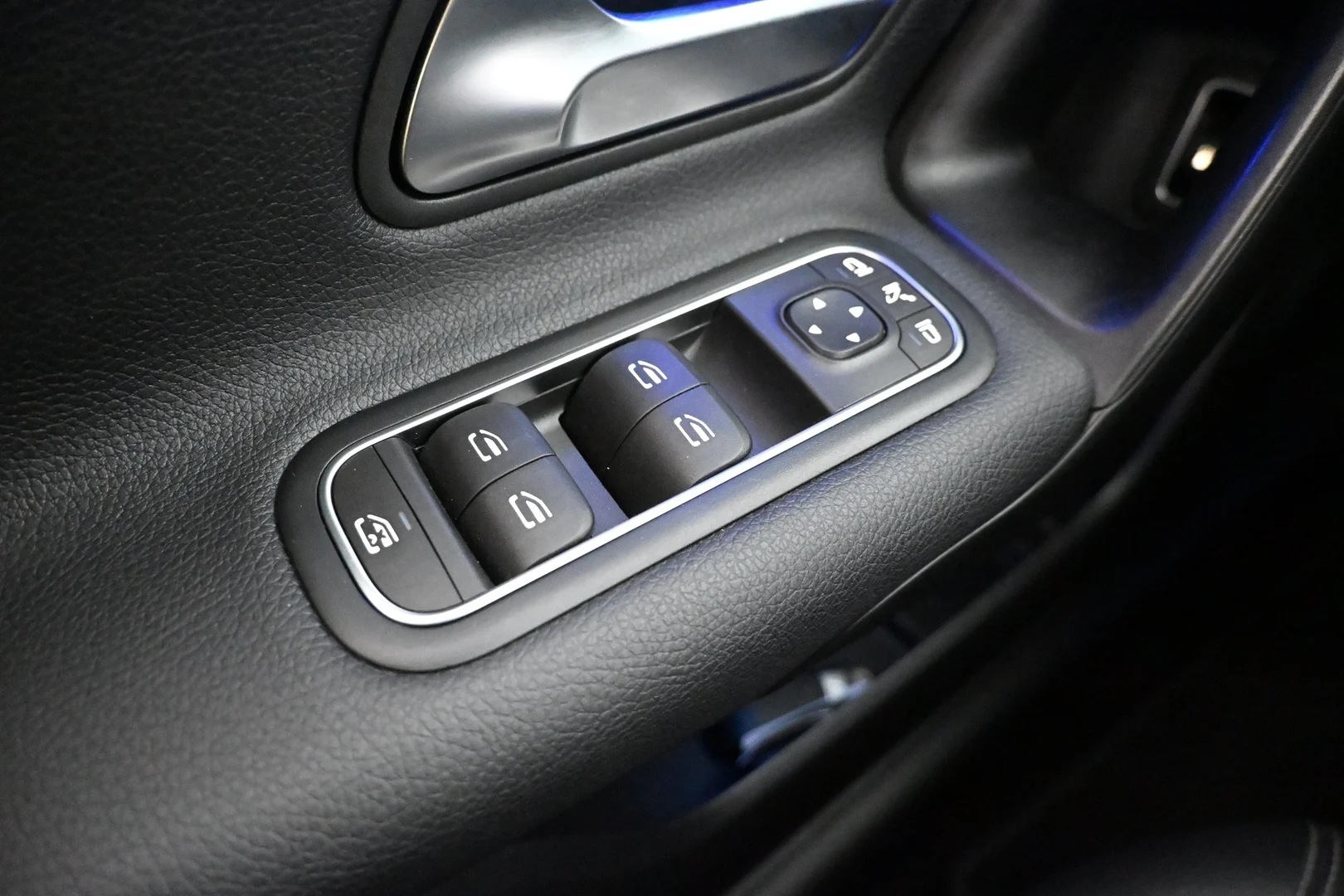 Car Image - 2TjrwrtdmXWq2lDrFkKNbJ