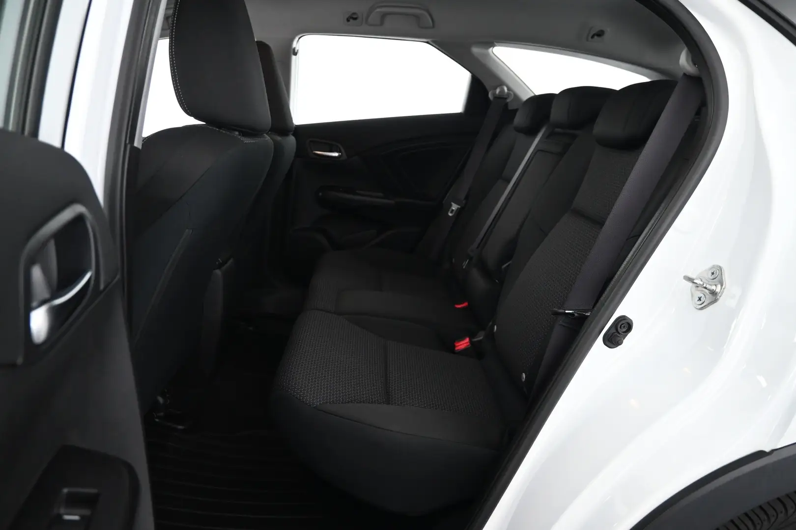 Car Image - Y0vYTWKz0cdwqBOgEzuF0