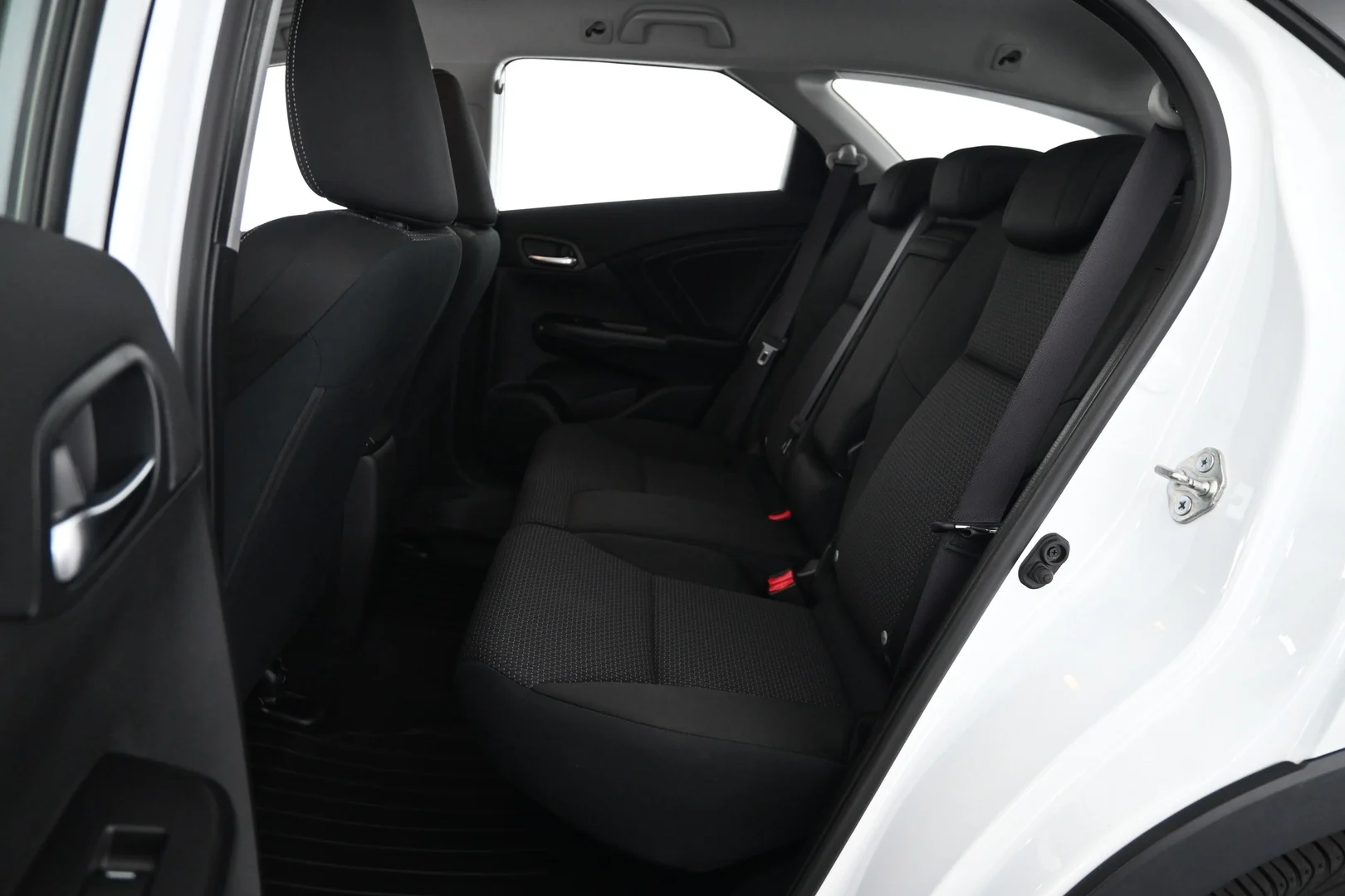 Car Image - Y0vYTWKz0cdwqBOgEzuF0