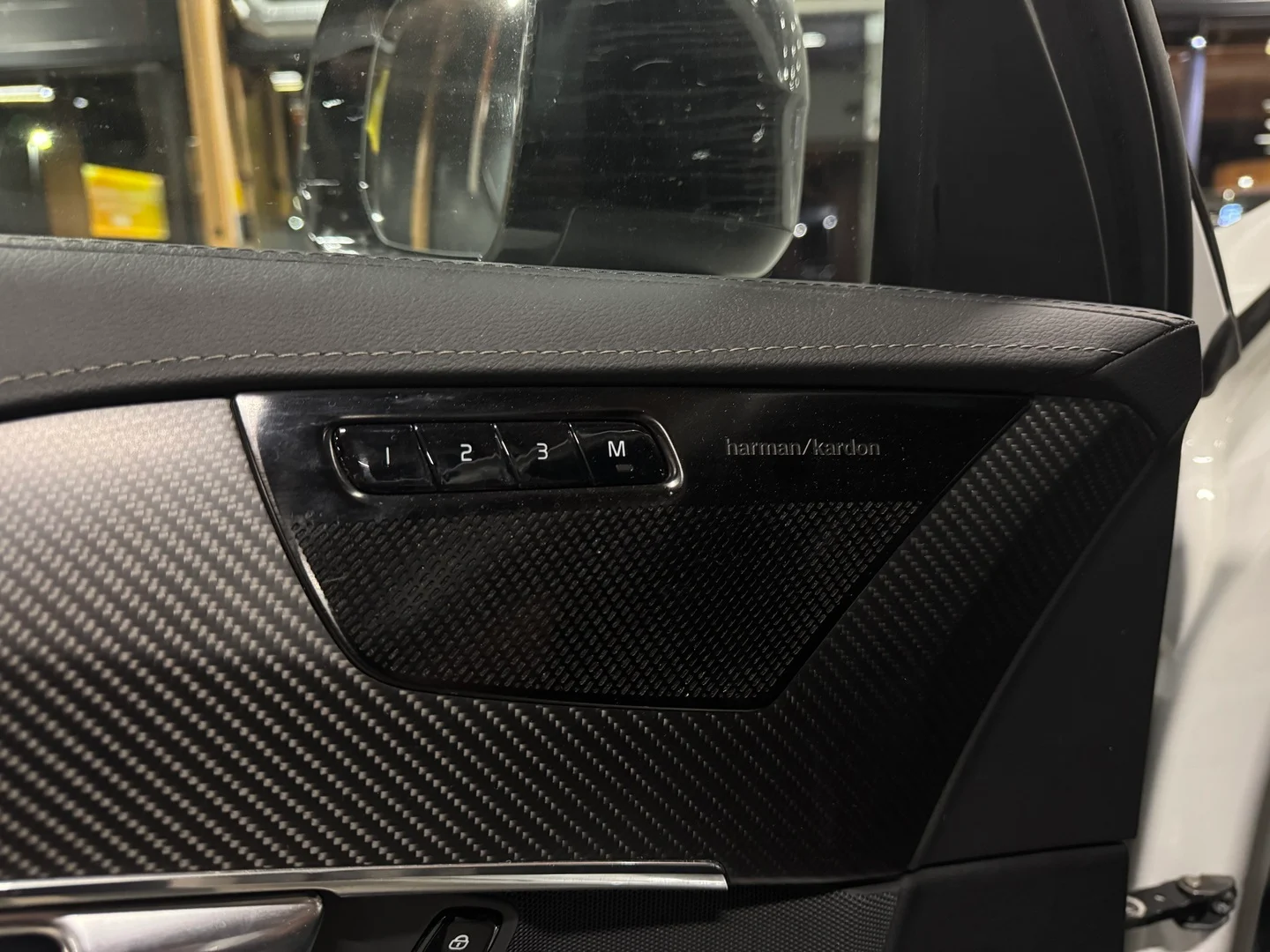 Car Image - 1Lwvbtd7SEDx8hENcaVgSB