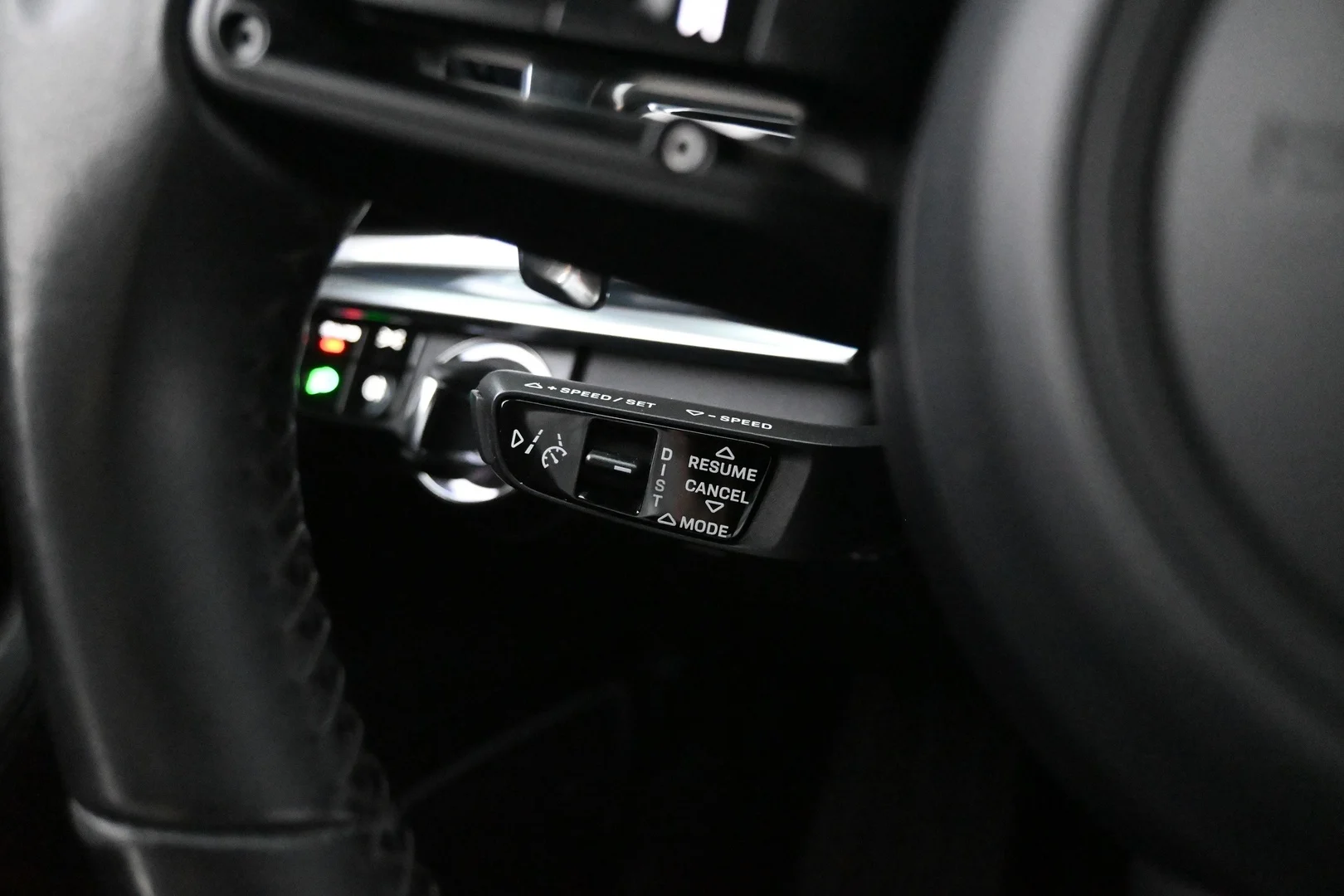 Car Image - 2QdnSHVkoVMx713pyMq5BB