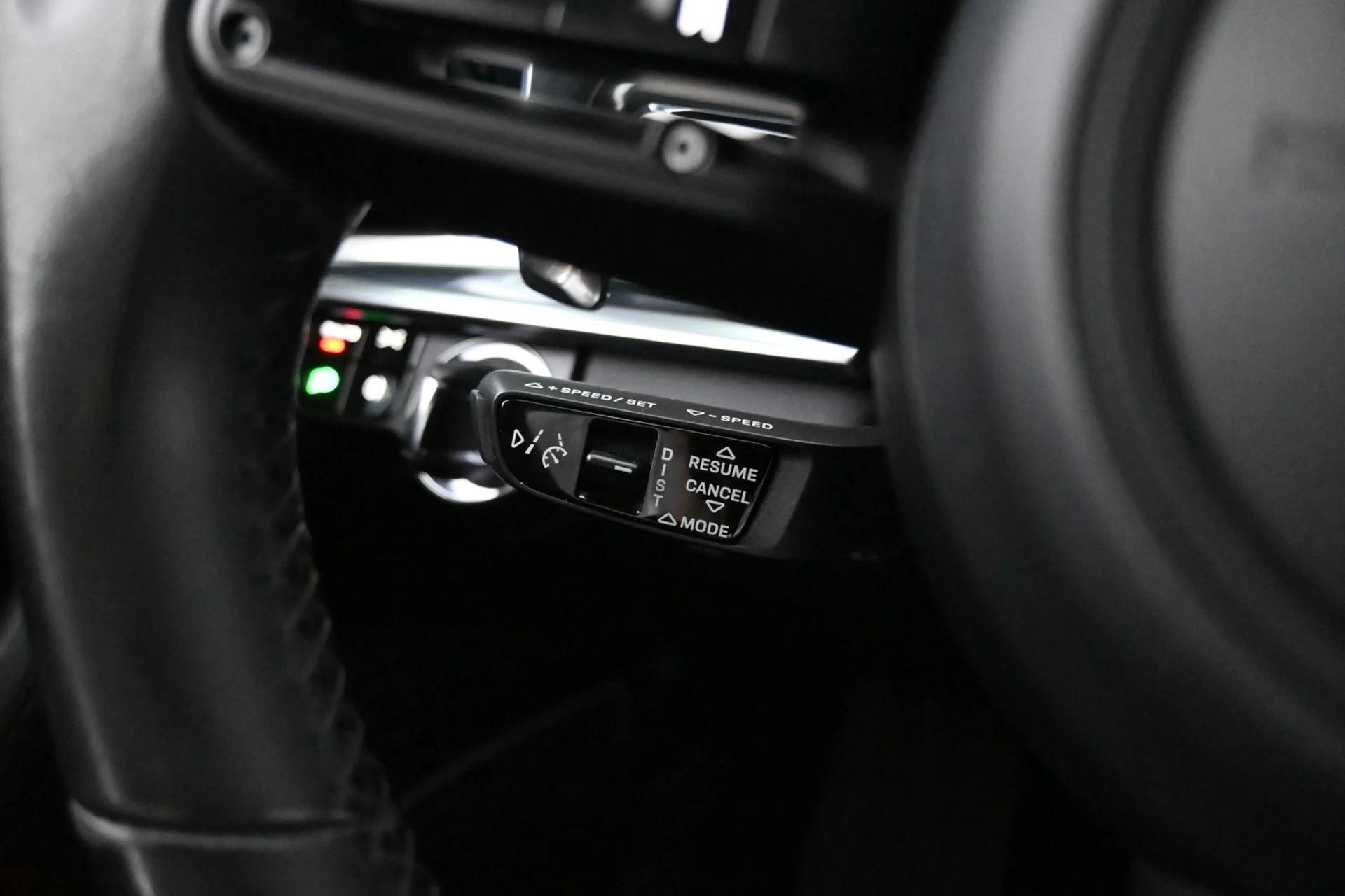 Car Image - 2QdnSHVkoVMx713pyMq5BB